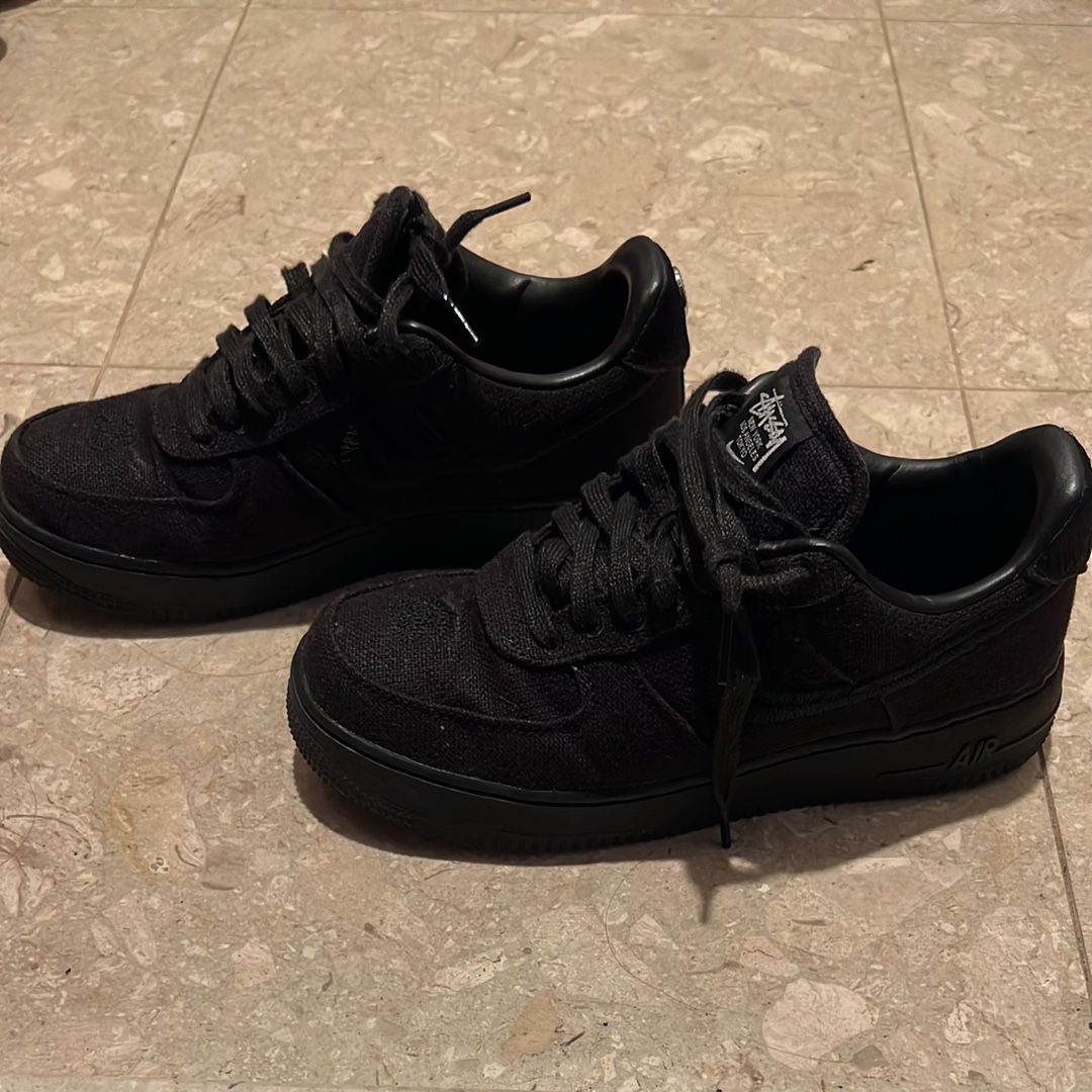Stussy × Nike Air Force 1 Low "Triple Black"
