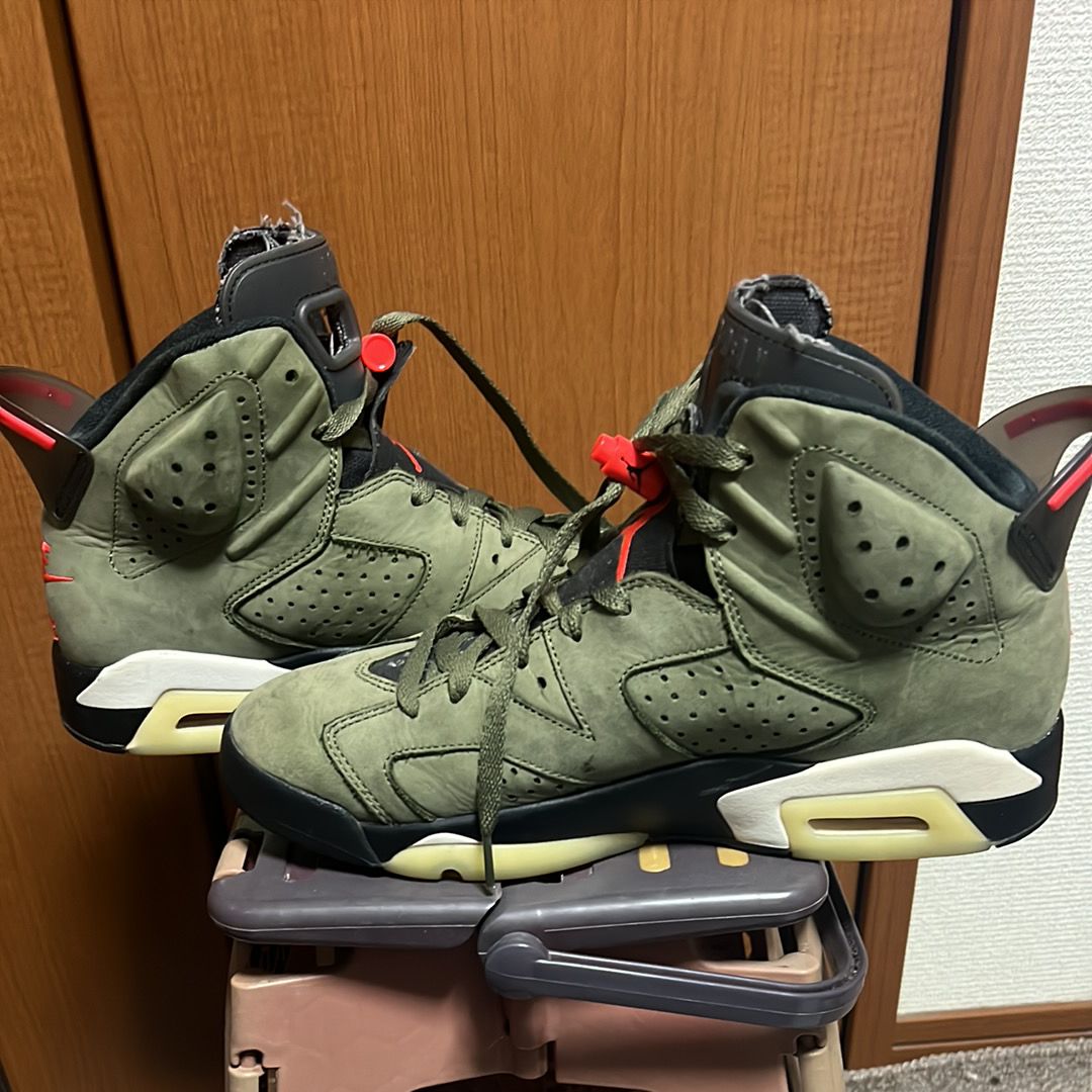 Travis Scott × Nike Air Jordan 6 Retro "Medium Olive"