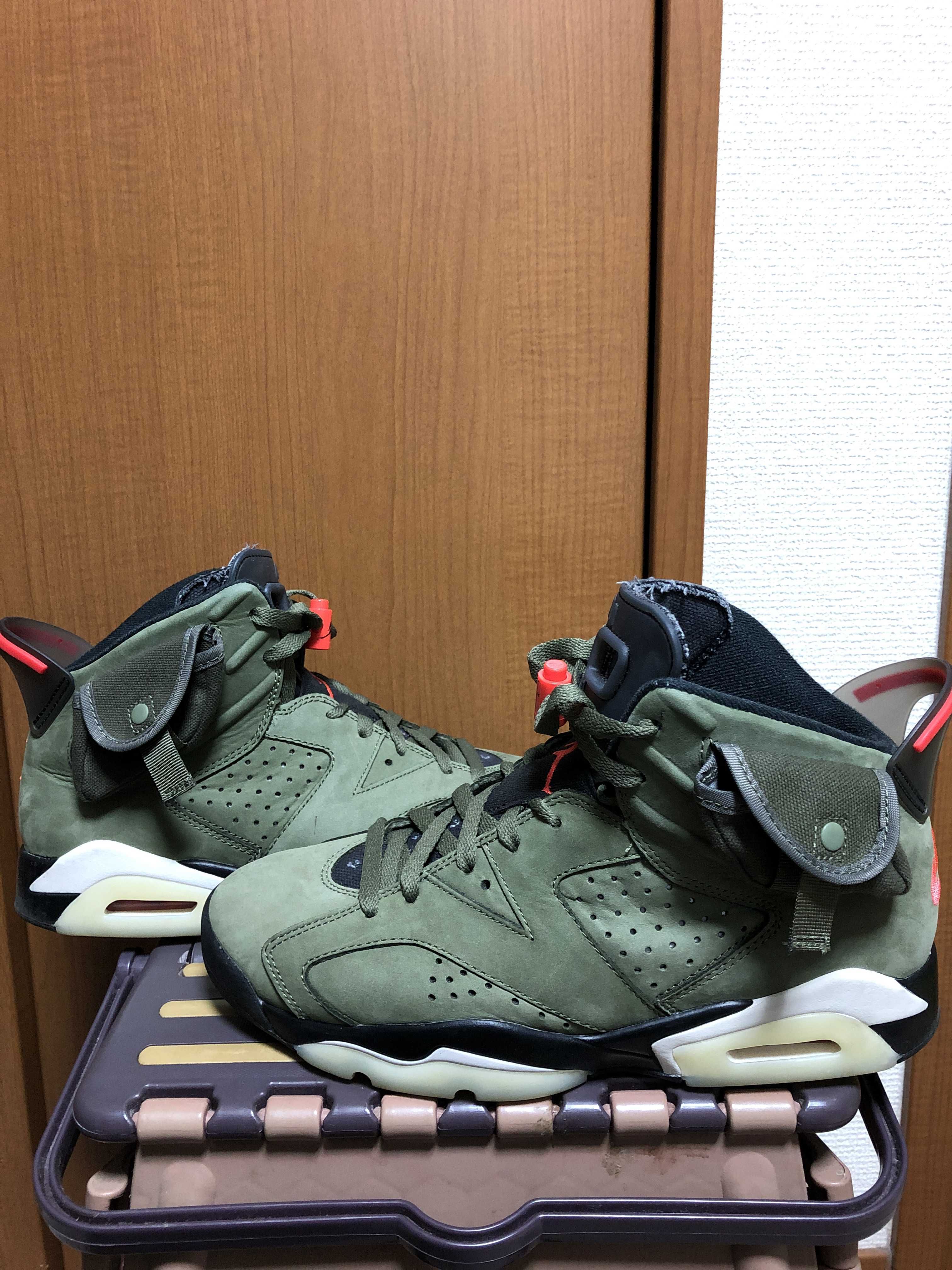 Travis Scott × Nike Air Jordan 6 Retro "Medium Olive"