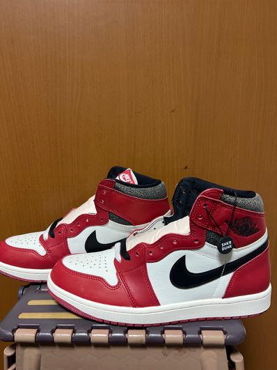 Nike Air Jordan 1 High OG "Lost & Found/Chicago"