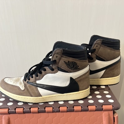 Travis Scott × Nike Air Jordan 1 Retro High OG TS SP "Sail/Dark Mocha"