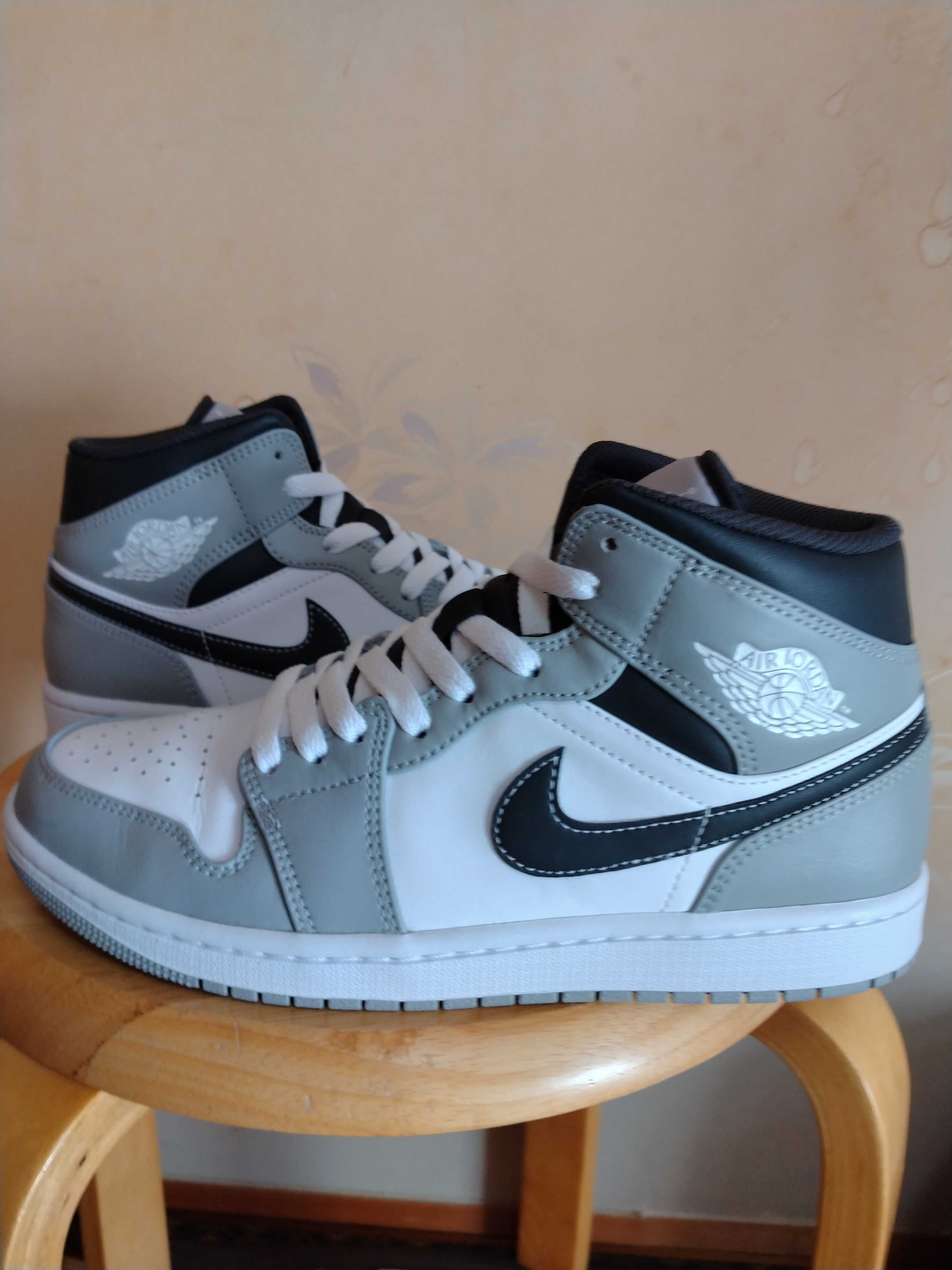 Nike Air Jordan 1 Mid "Grey White/Anthracite"