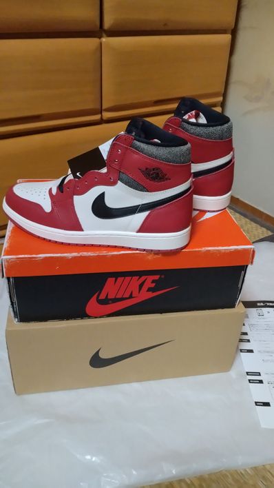 Nike Air Jordan 1 High OG "Lost & Found/Chicago"