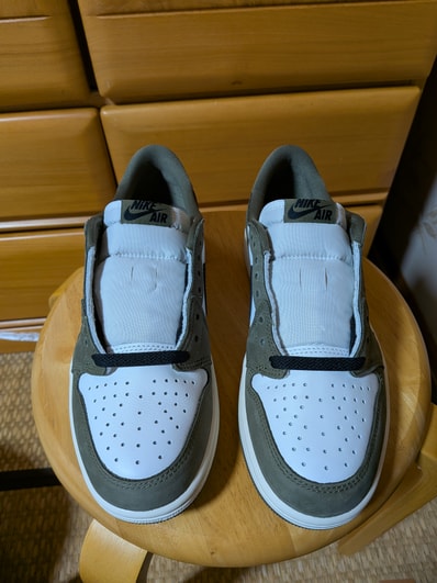 Nike Air Jordan 1 Low OG "Medium Olive and Summit White"