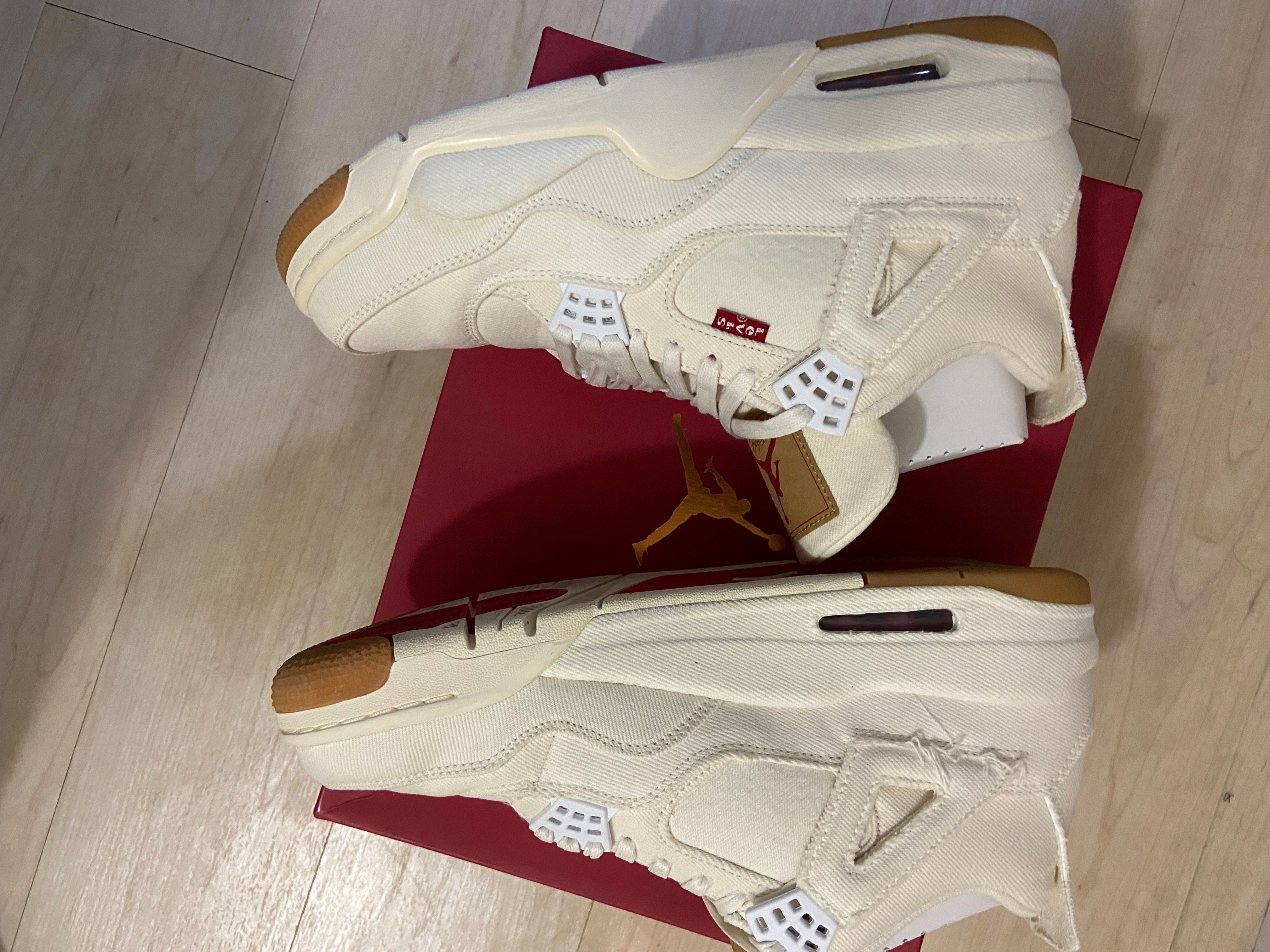 NIKE × LEVI’S AIR JORDAN 4 "WHITE DENIM"(タグ:LEVIS®)