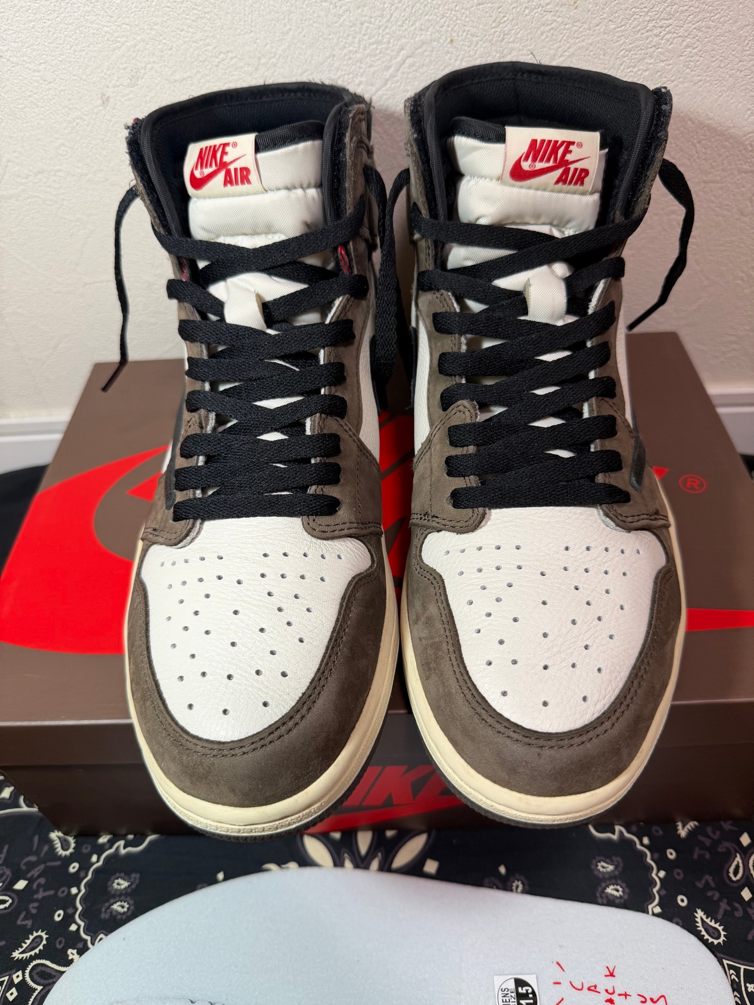 Travis Scott × Nike Air Jordan 1 Retro High OG TS SP "Sail/Dark Mocha"