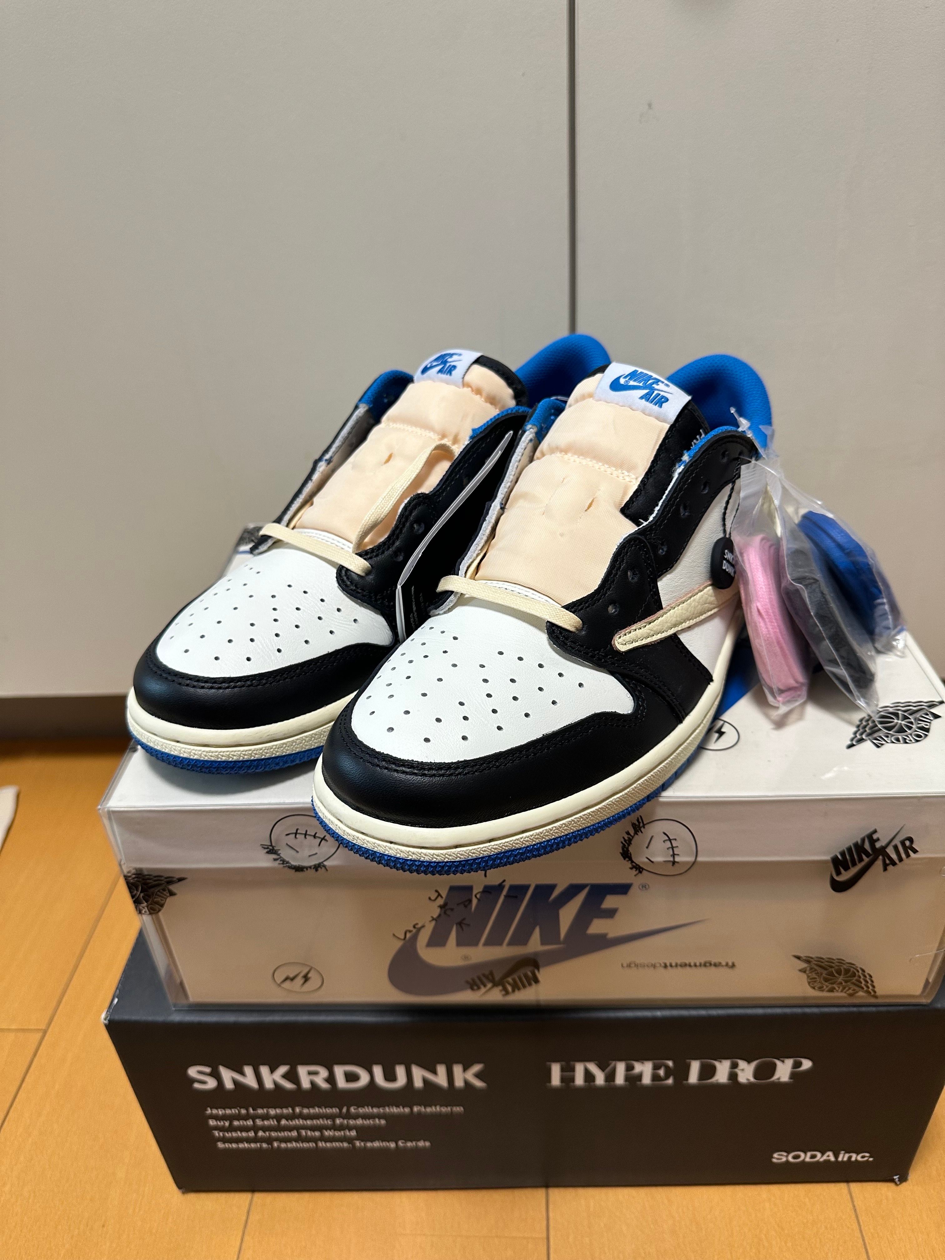 Travis Scott × fragment design × Nike Air Jordan 1 Low OG SP "Military Blue"