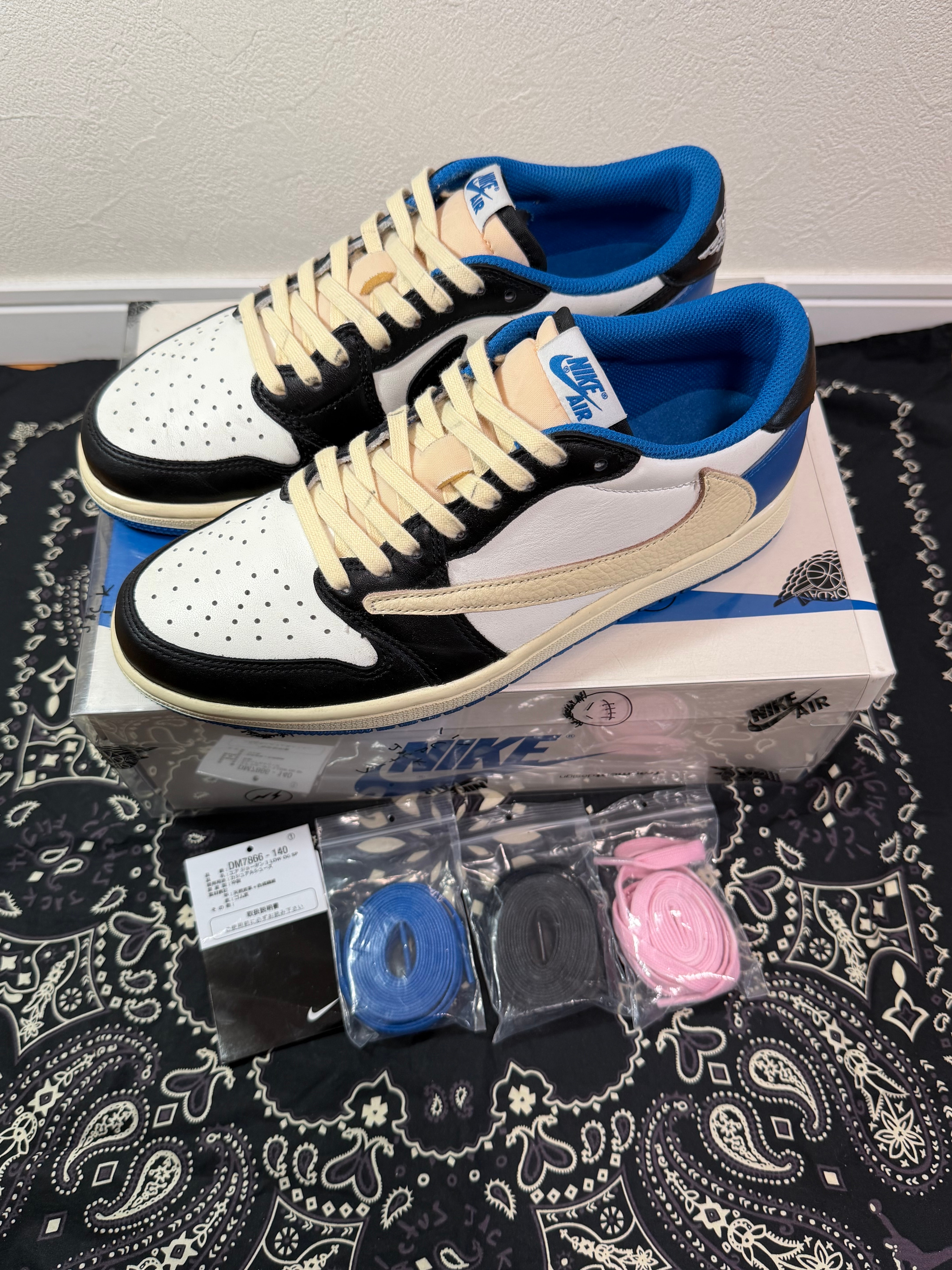 Travis Scott × fragment design × Nike Air Jordan 1 Low OG SP "Military Blue"