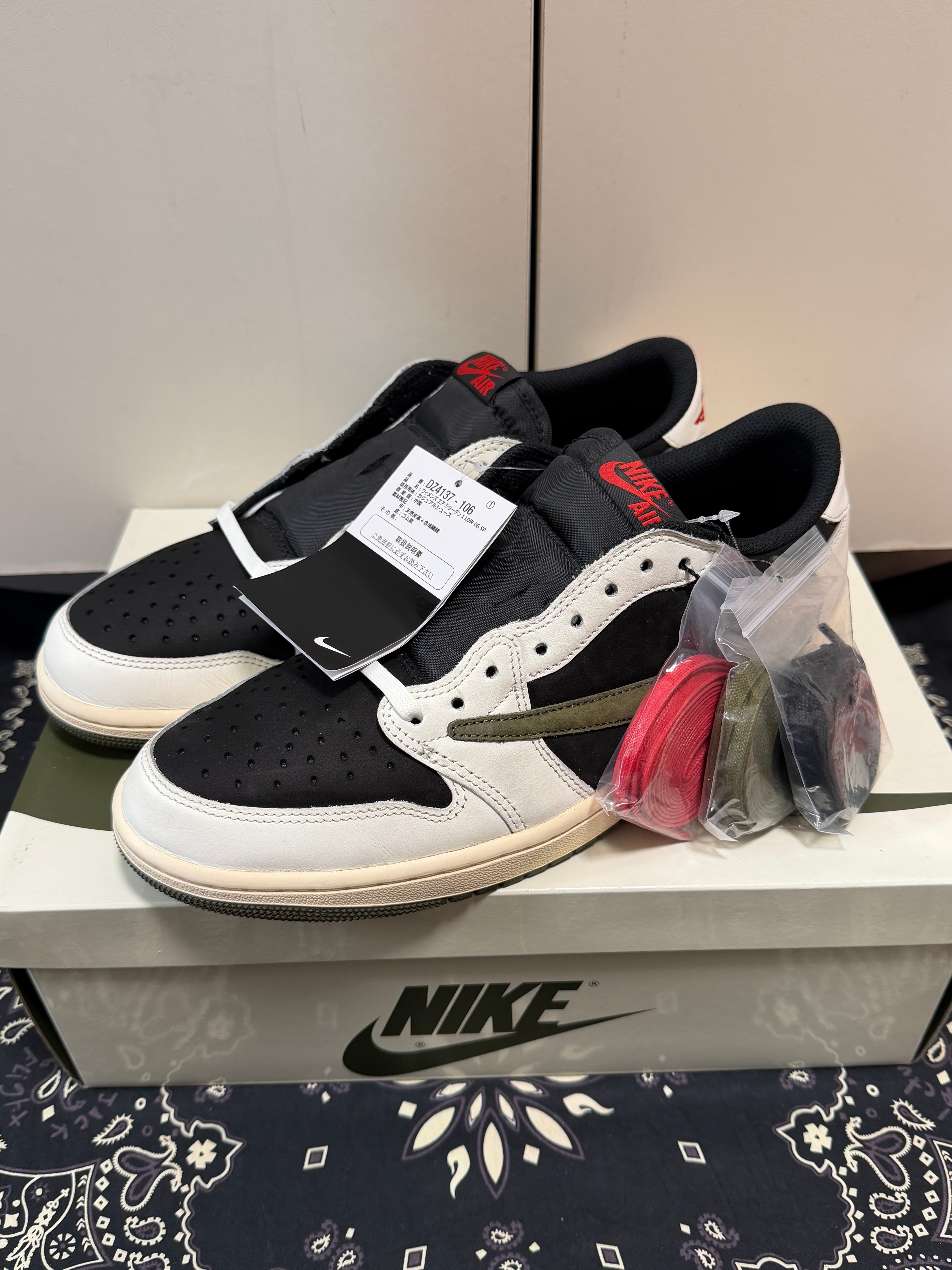 Travis Scott × Nike Women's Air Jordan 1 Low OG "Medium Olive"
