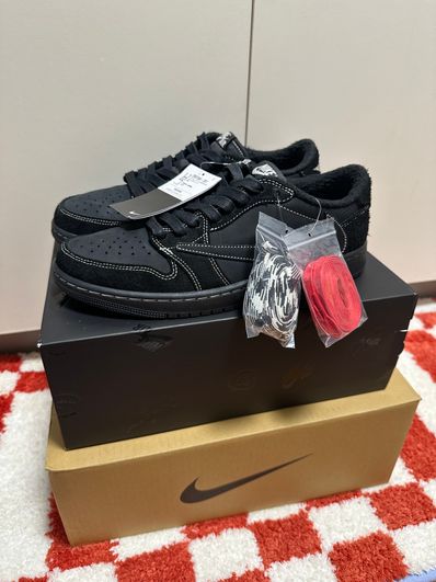 Travis Scott × Nike Air Jordan 1 Low OG SP "Black Phantom"