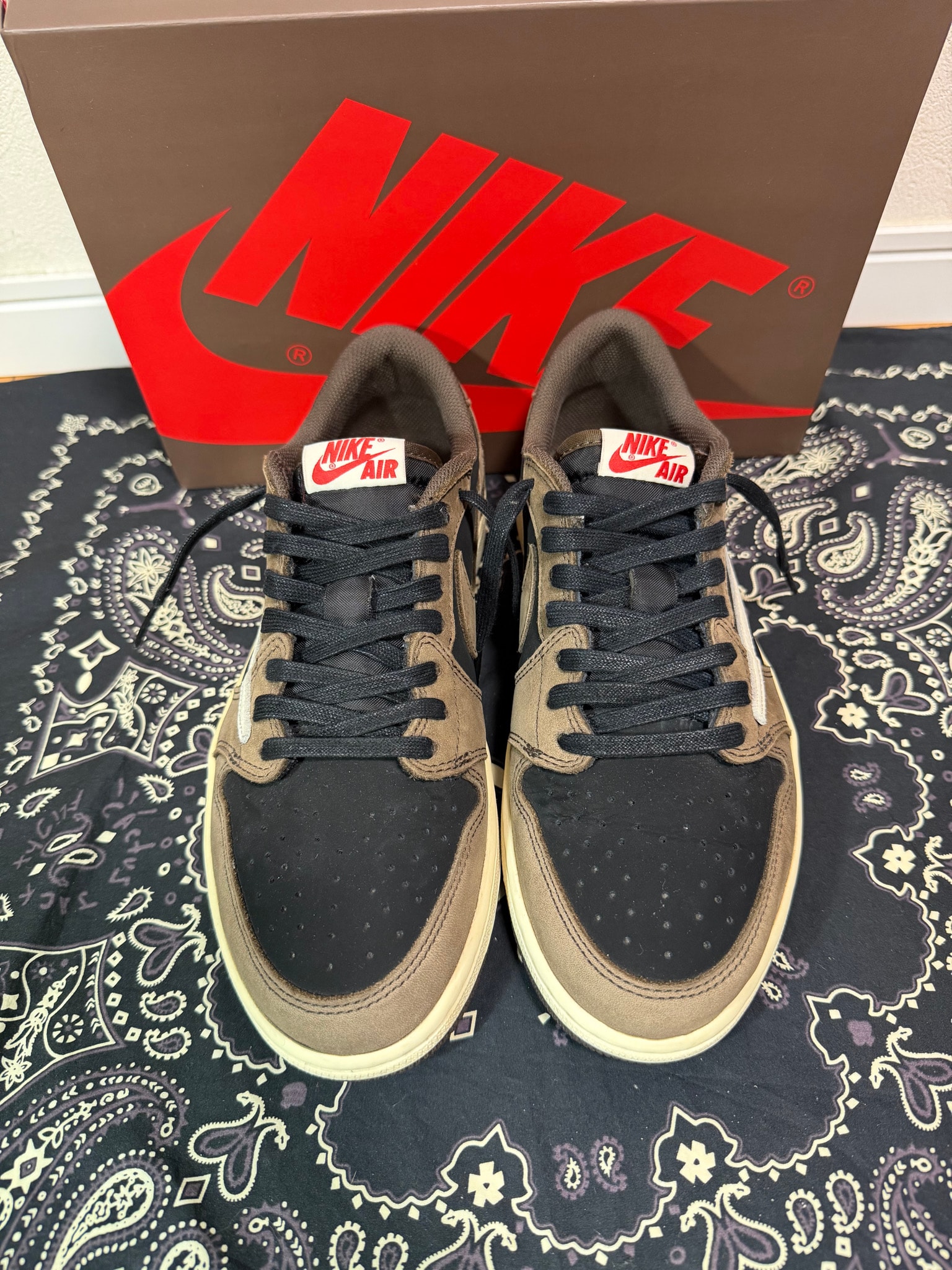 Travis Scott × Nike Air Jordan 1 Low OG SP-T  "Black/Dark Mocha"