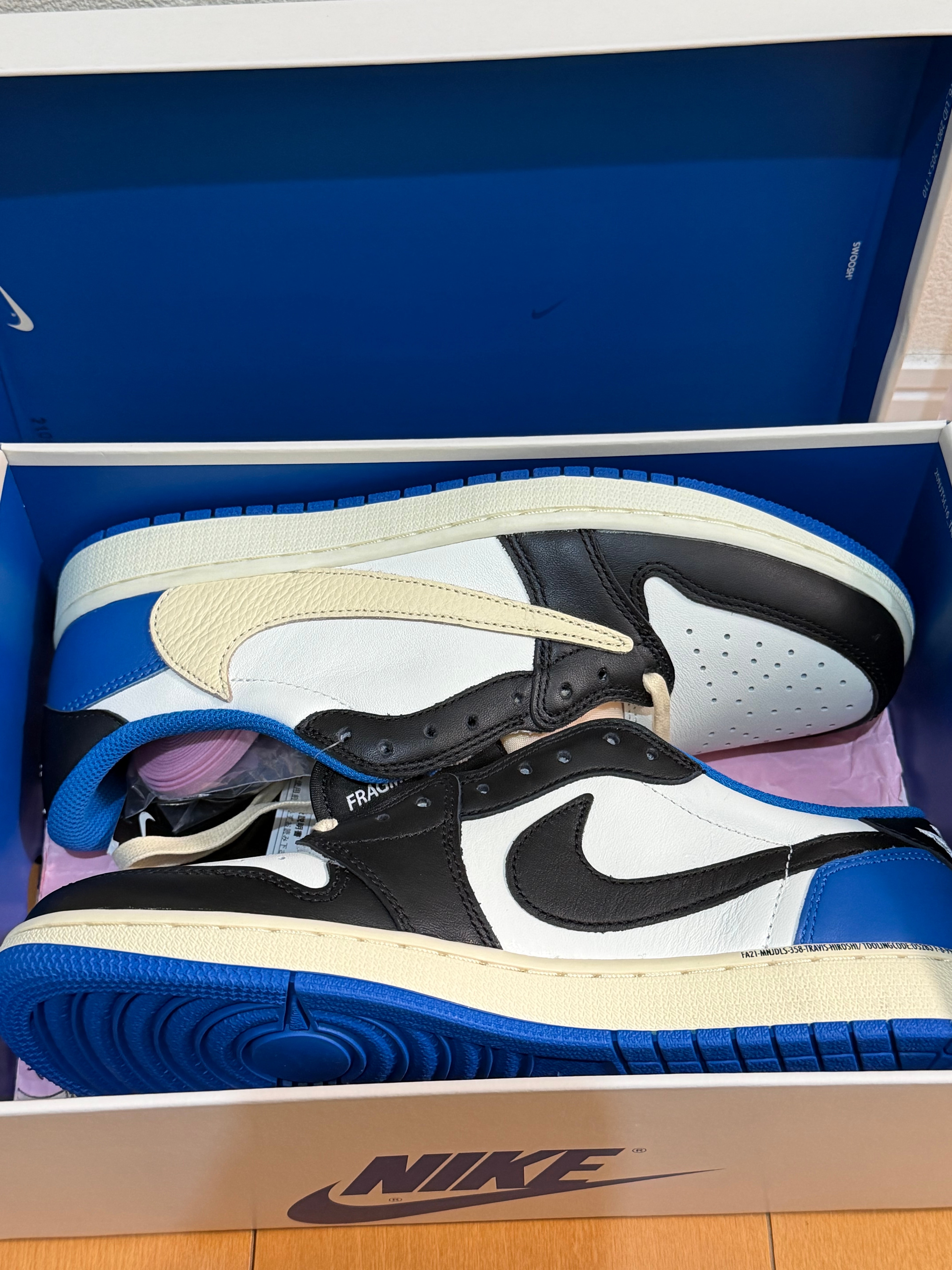 Travis Scott × fragment design × Nike Air Jordan 1 Low OG SP "Military Blue"