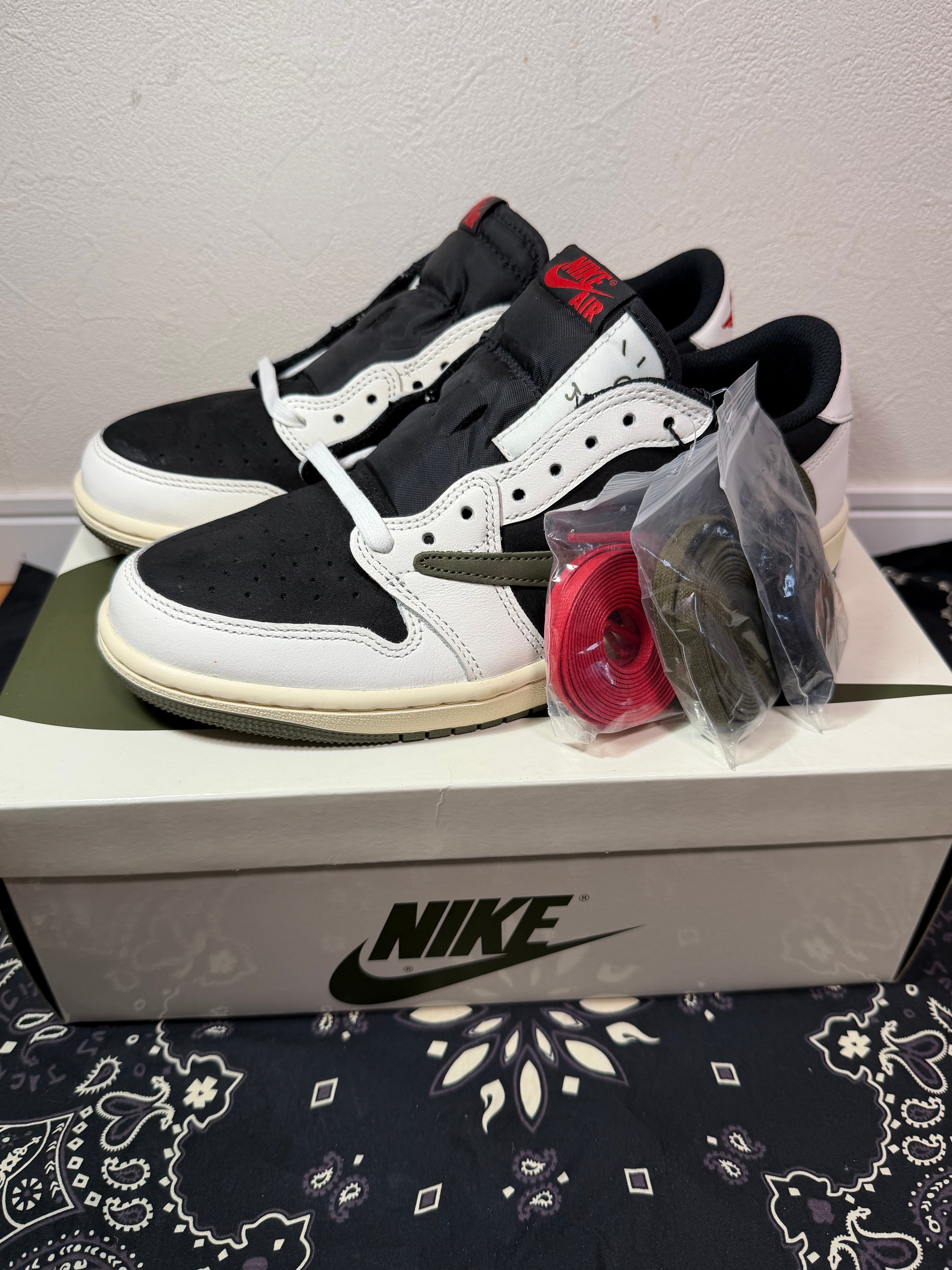 Travis Scott × Nike Women's Air Jordan 1 Low OG "Medium Olive"