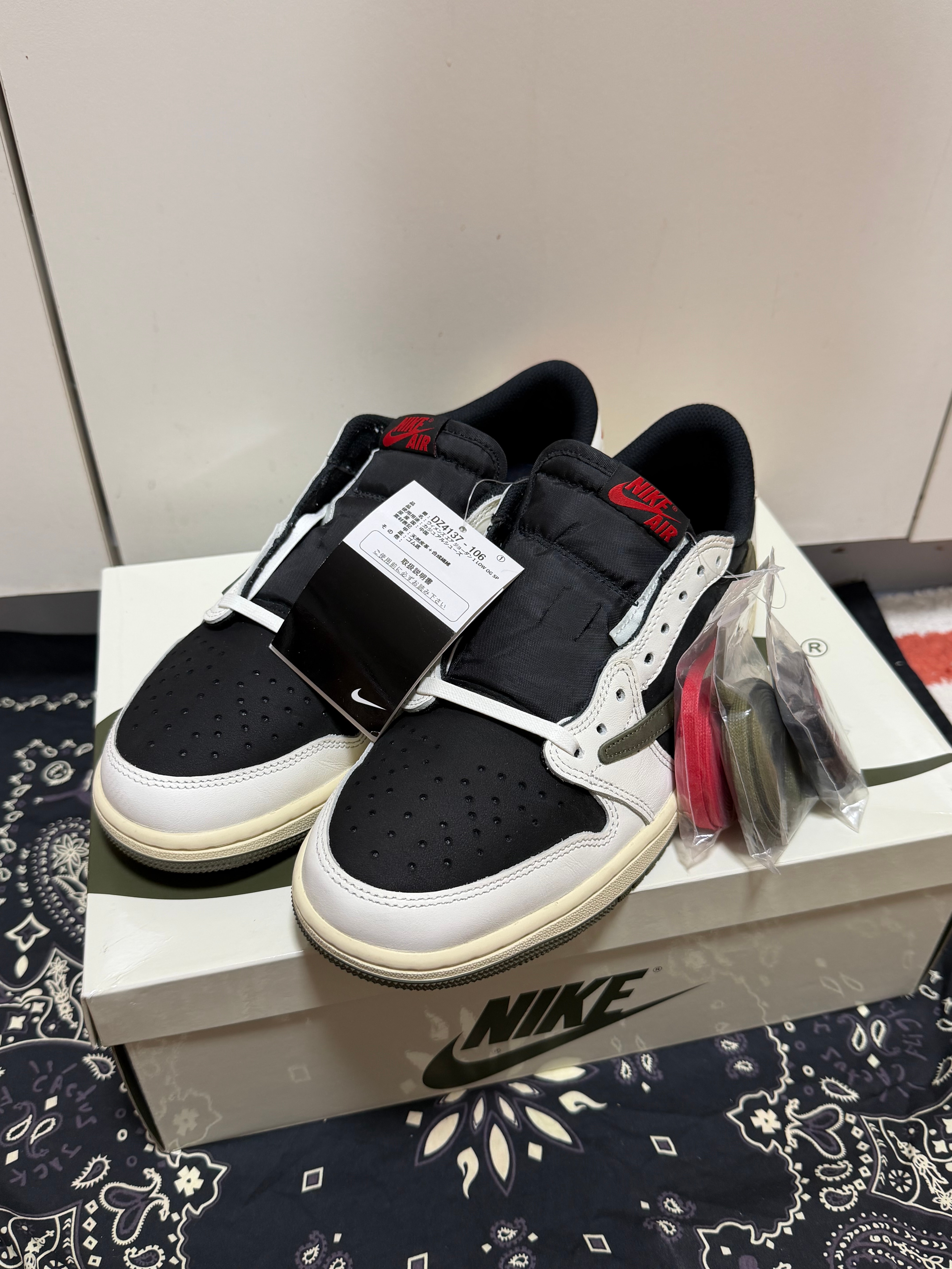 Travis Scott × Nike Women's Air Jordan 1 Low OG "Medium Olive"