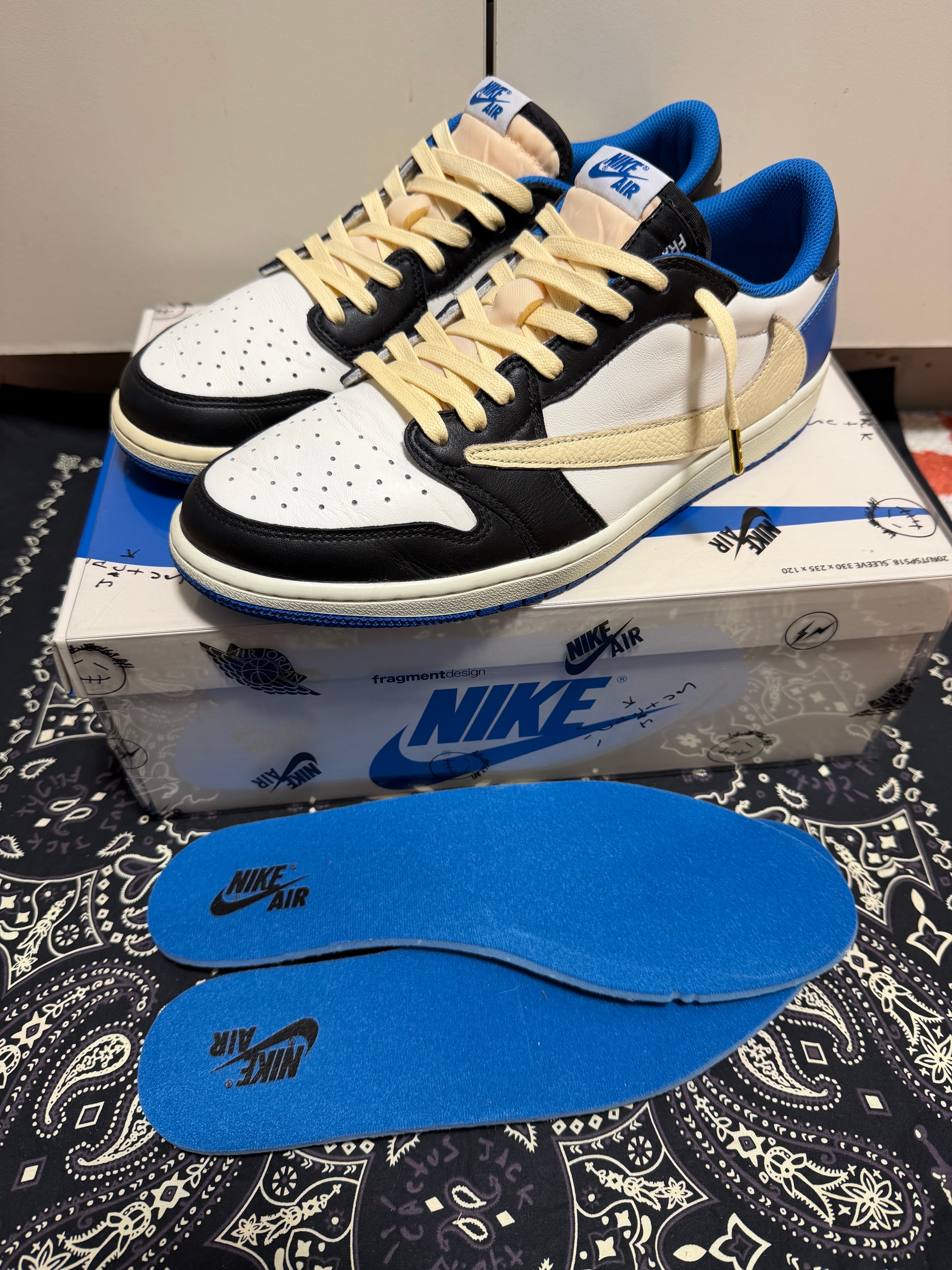 Travis Scott × fragment design × Nike Air Jordan 1 Low OG SP "Military Blue"