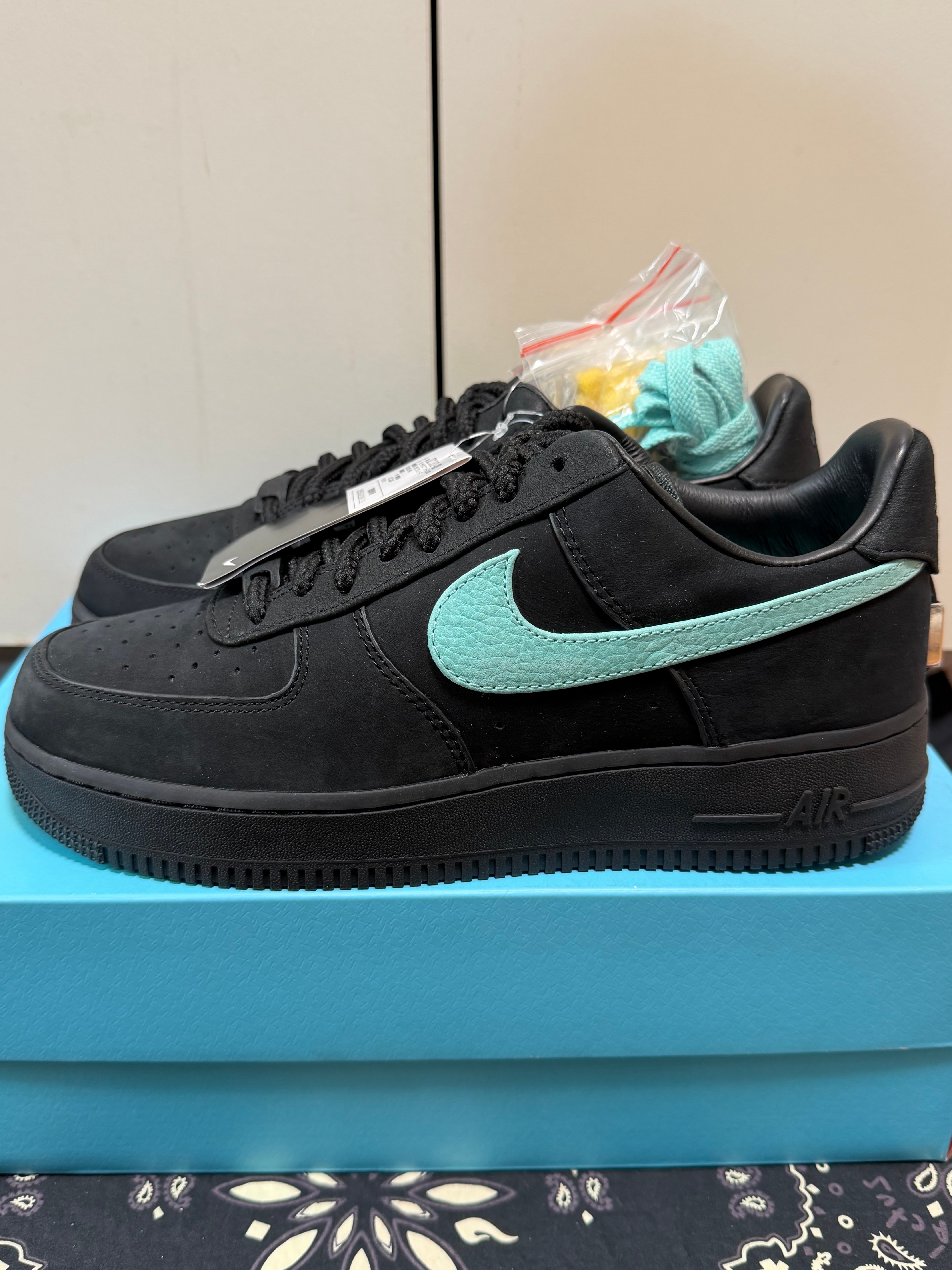 Tiffany & Co. × Nike Air Force 1 Low "1837"