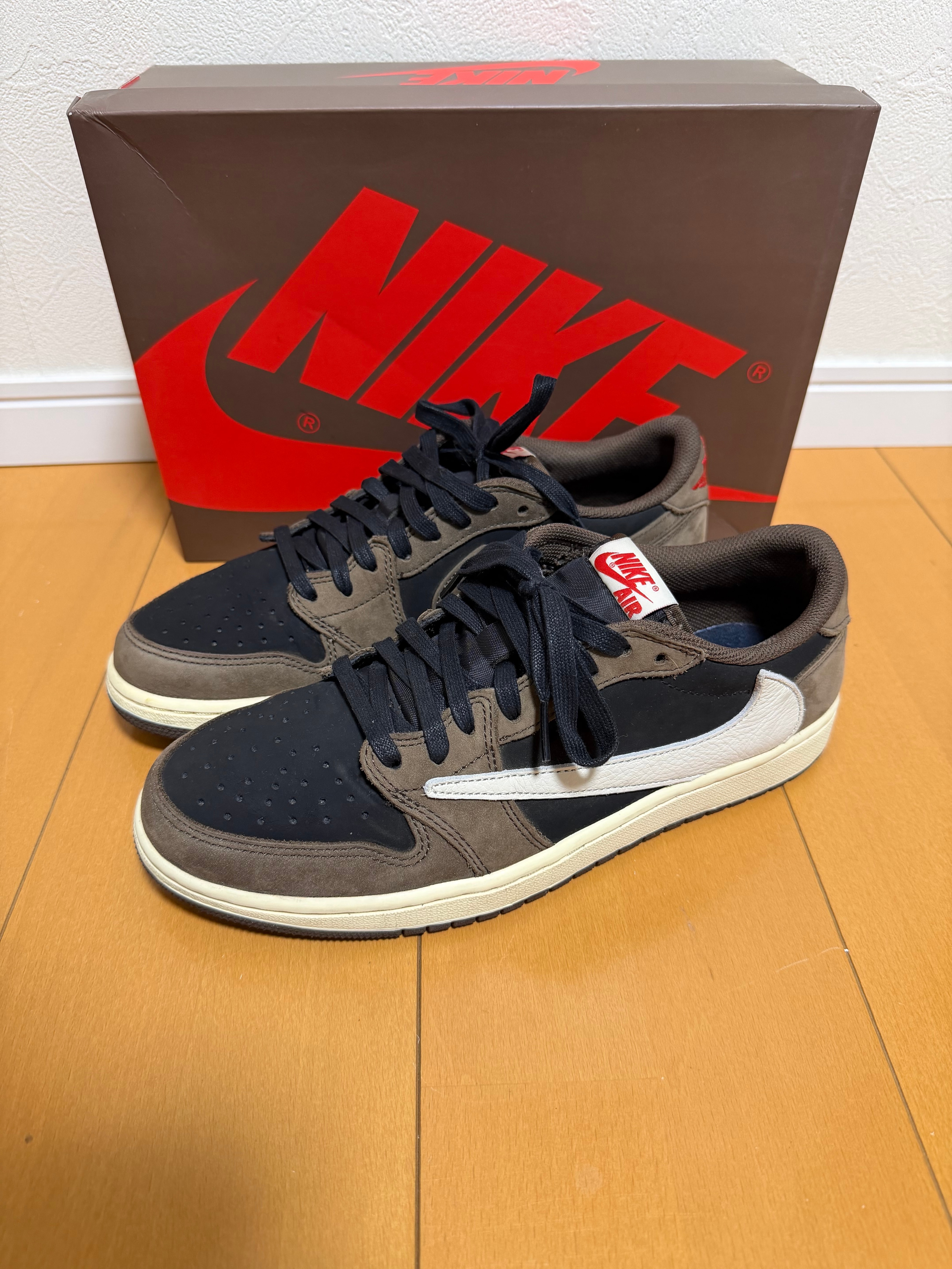 Travis Scott × Nike Air Jordan 1 Low OG SP-T "Black/Dark Mocha"