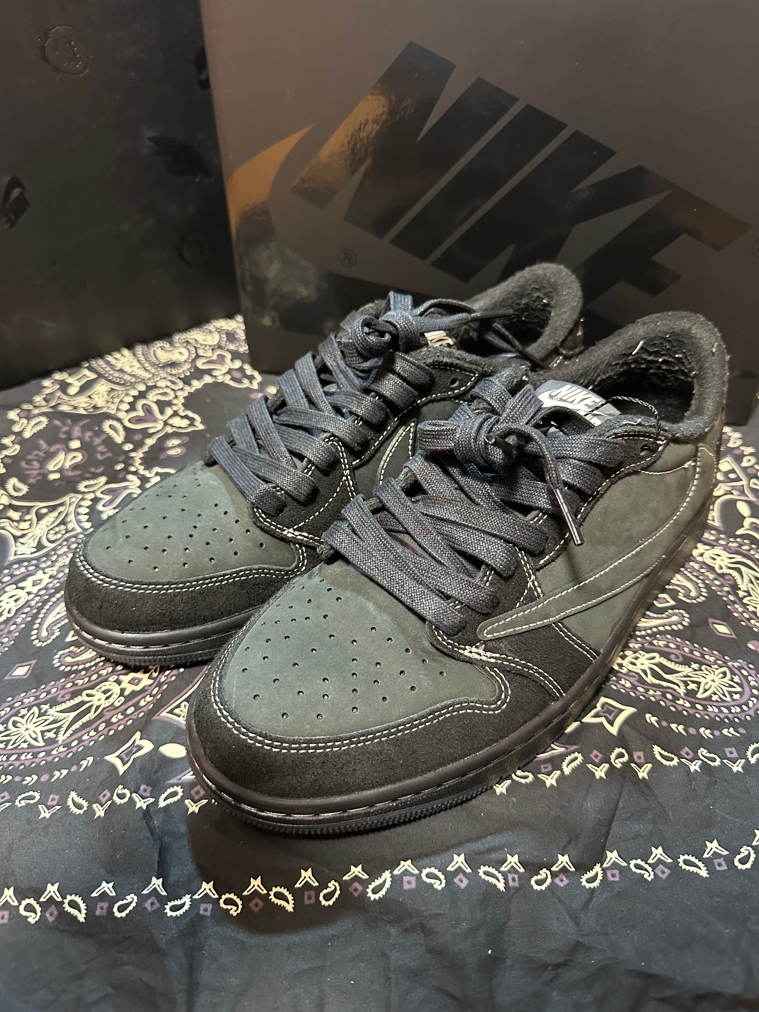 Travis Scott × Nike Air Jordan 1 Low OG SP "Black Phantom"