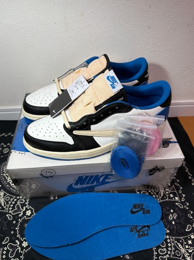Travis Scott × fragment design × Nike Air Jordan 1 Low OG SP "Military Blue"