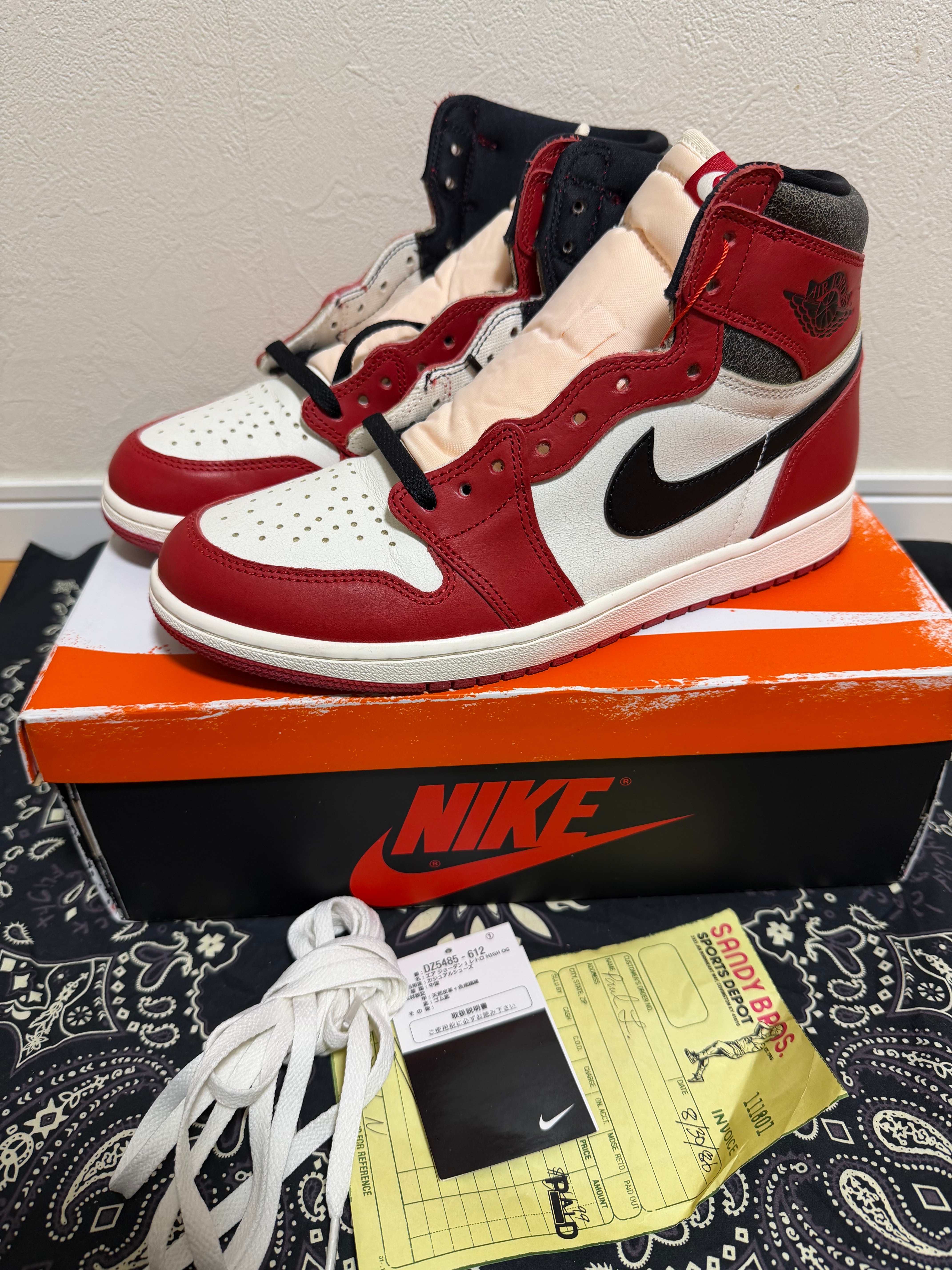 Nike Air Jordan 1 High OG "Lost & Found/Chicago"