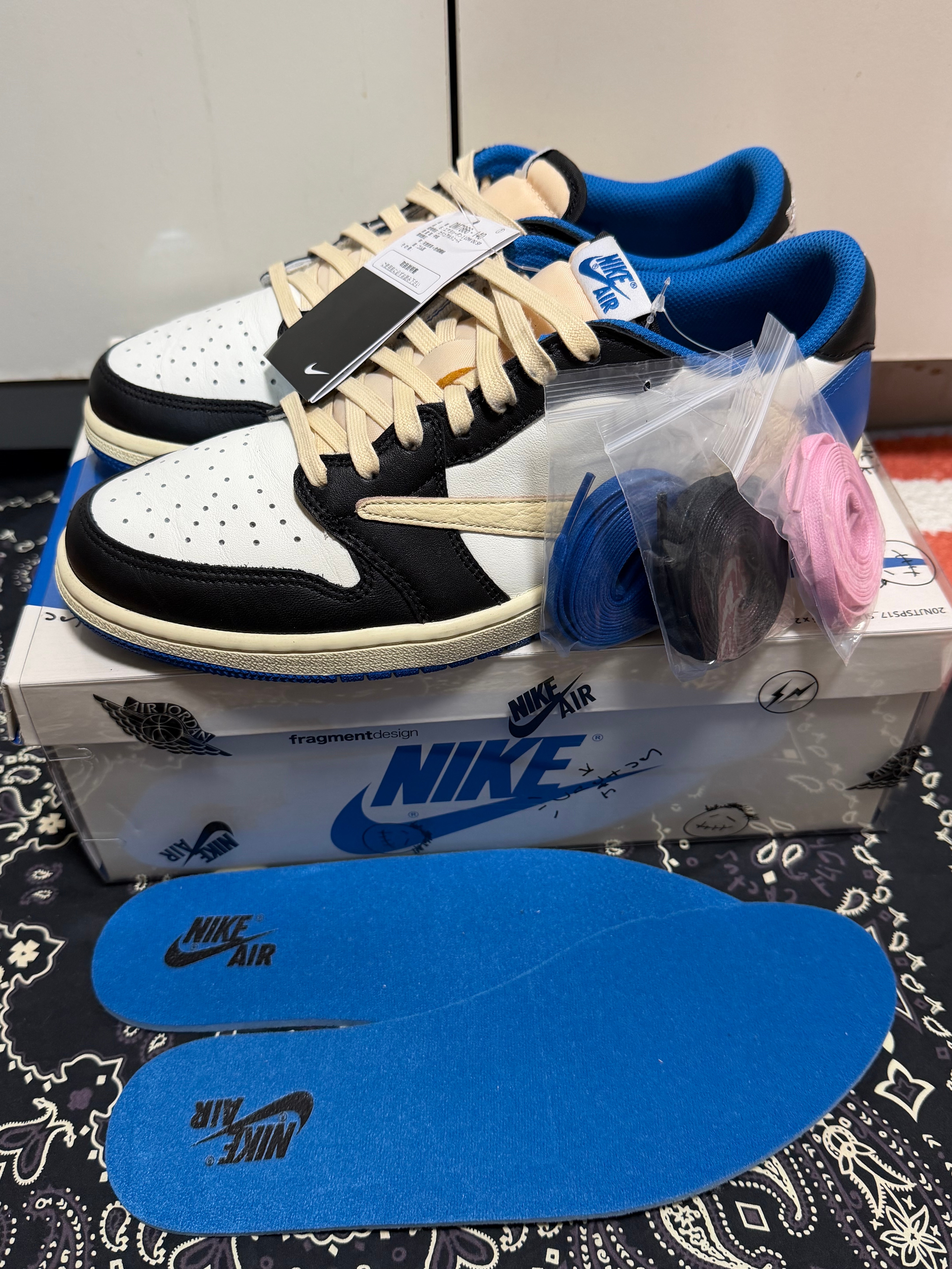 Travis Scott × fragment design × Nike Air Jordan 1 Low OG SP "Military Blue"