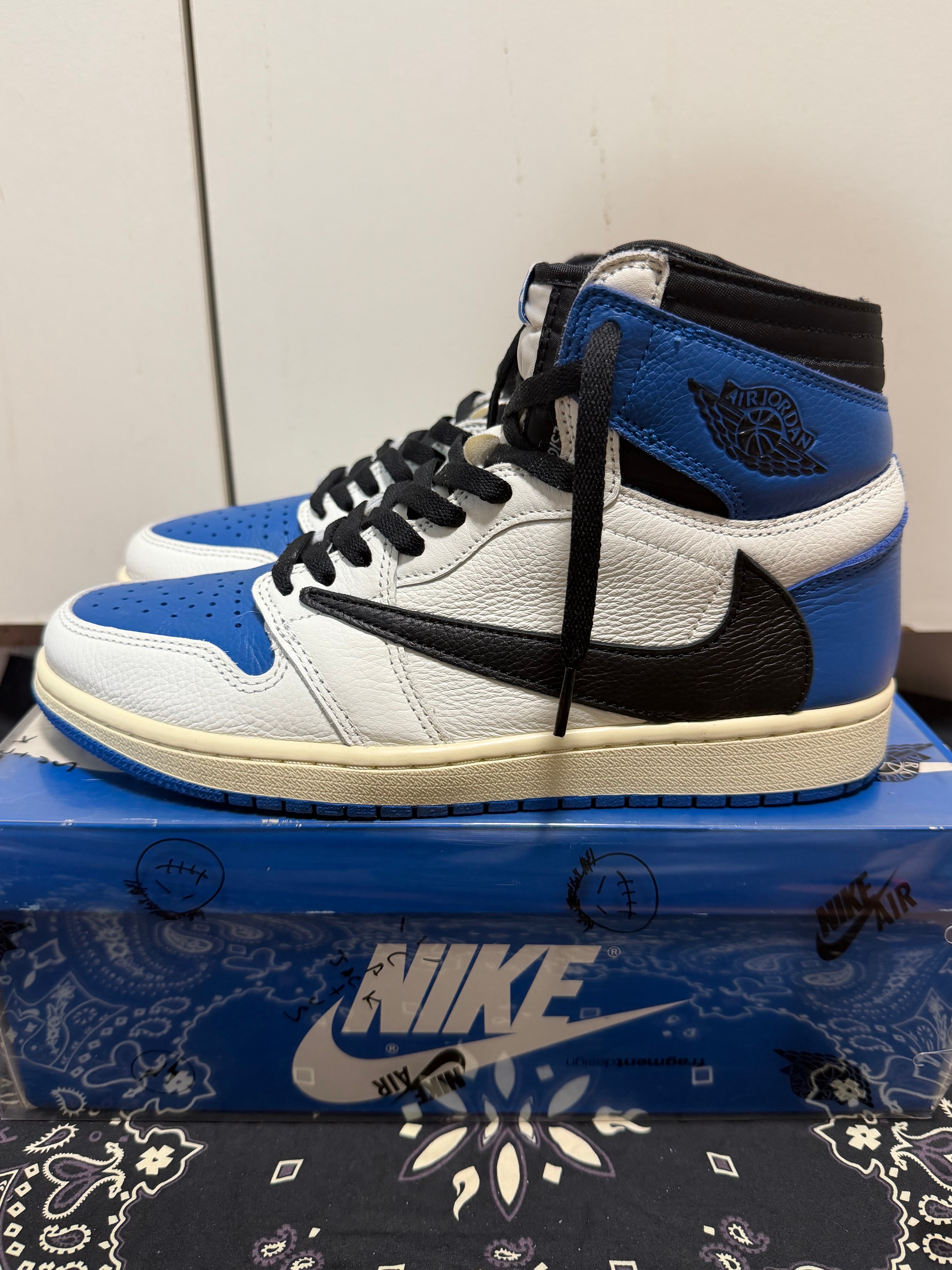 Travis Scott × fragment design × Nike Air Jordan 1 Retro High OG SP "Military Blue"