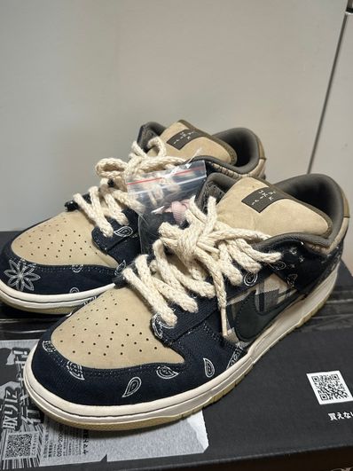Travis Scott × Nike SB Dunk Low "Black/Parachute Beige"
