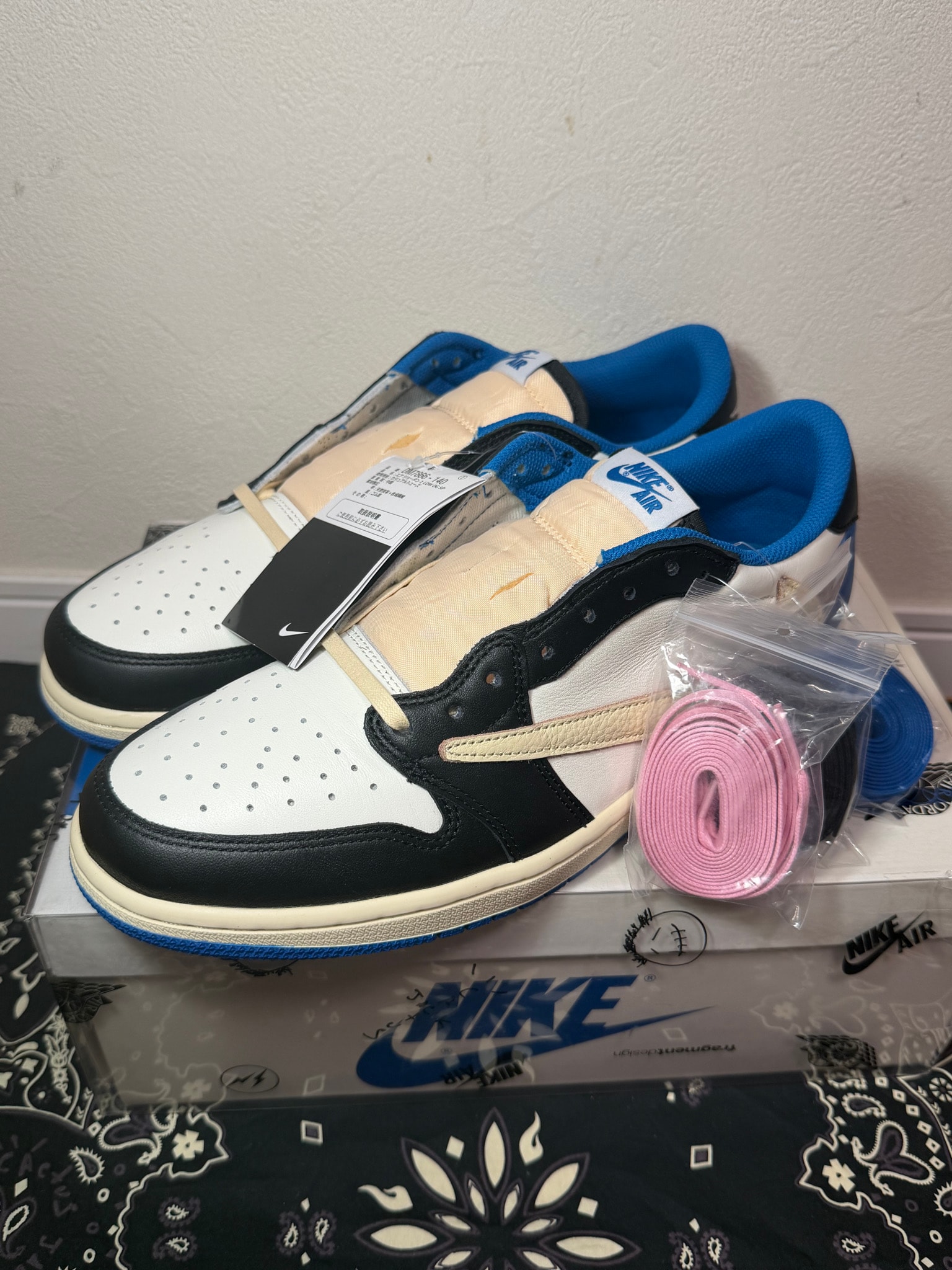Travis Scott × fragment design × Nike Air Jordan 1 Low OG SP "Military Blue"