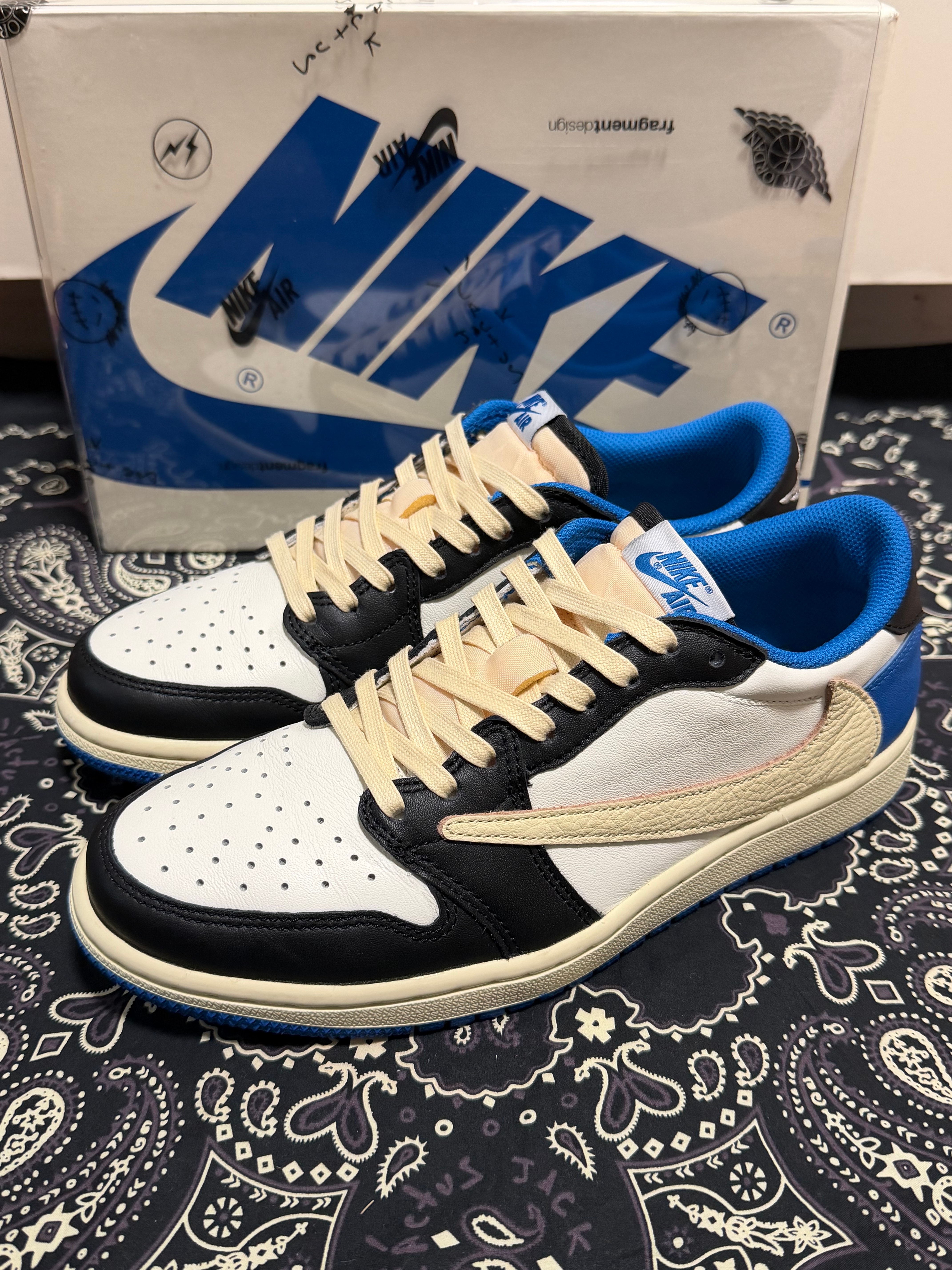 Travis Scott × fragment design × Nike Air Jordan 1 Low OG SP "Military Blue"