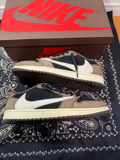 Travis Scott × Nike Air Jordan 1 Low OG SP-T "Black/Dark Mocha"