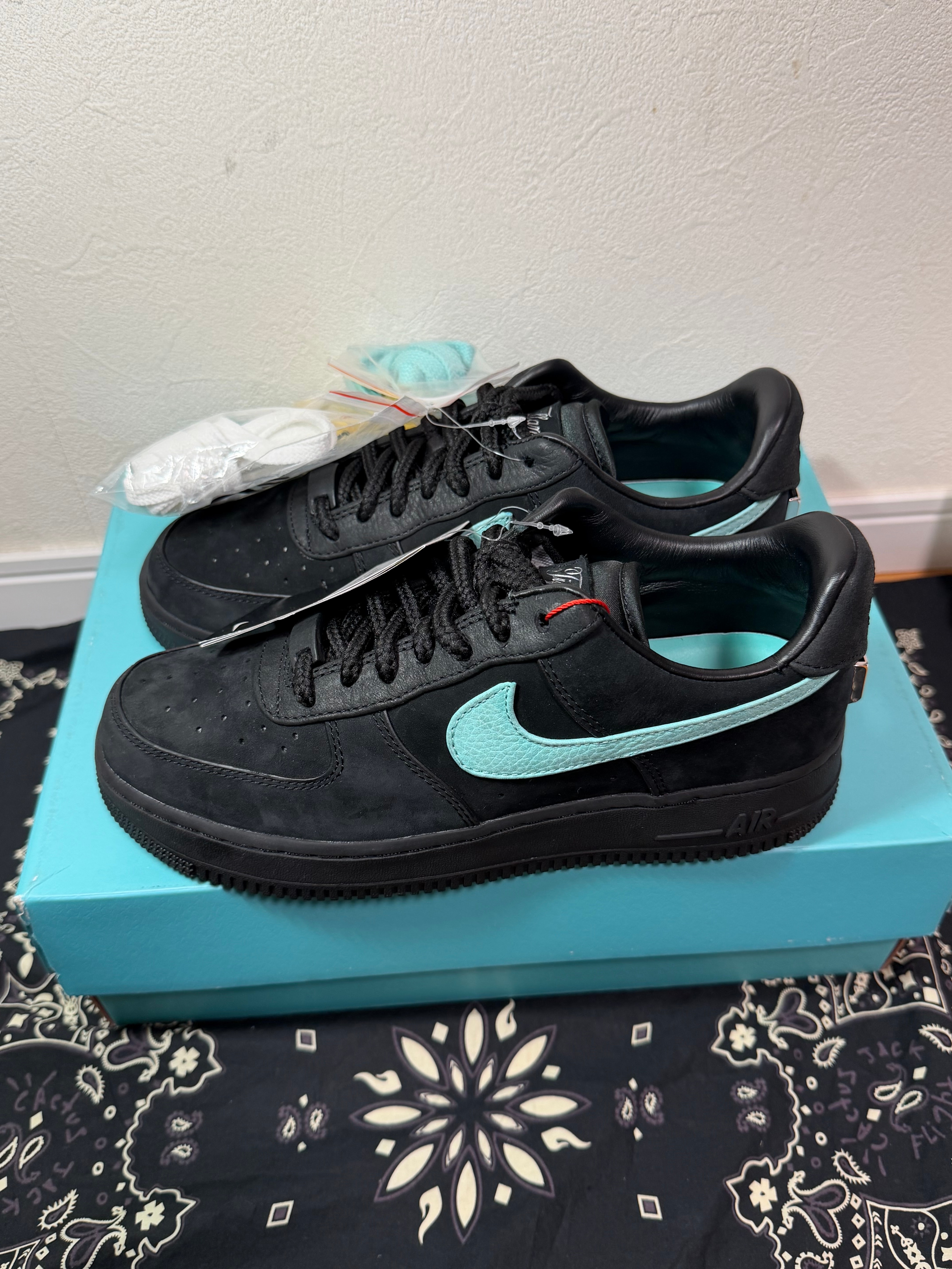Tiffany & Co. × Nike Air Force 1 Low "1837"