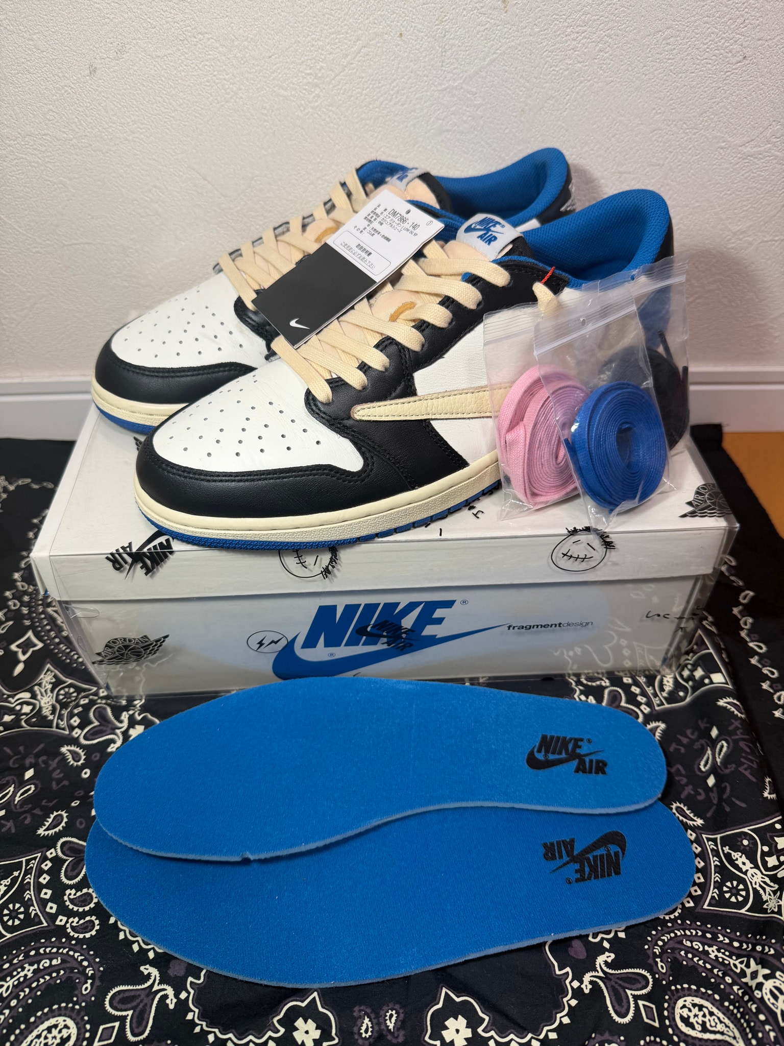 Travis Scott × fragment design × Nike Air Jordan 1 Low OG SP "Military Blue"