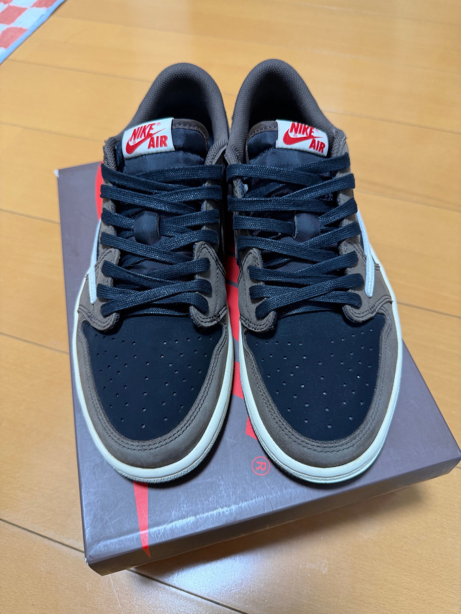 Travis Scott × Nike Air Jordan 1 Low OG SP-T "Black/Dark Mocha"