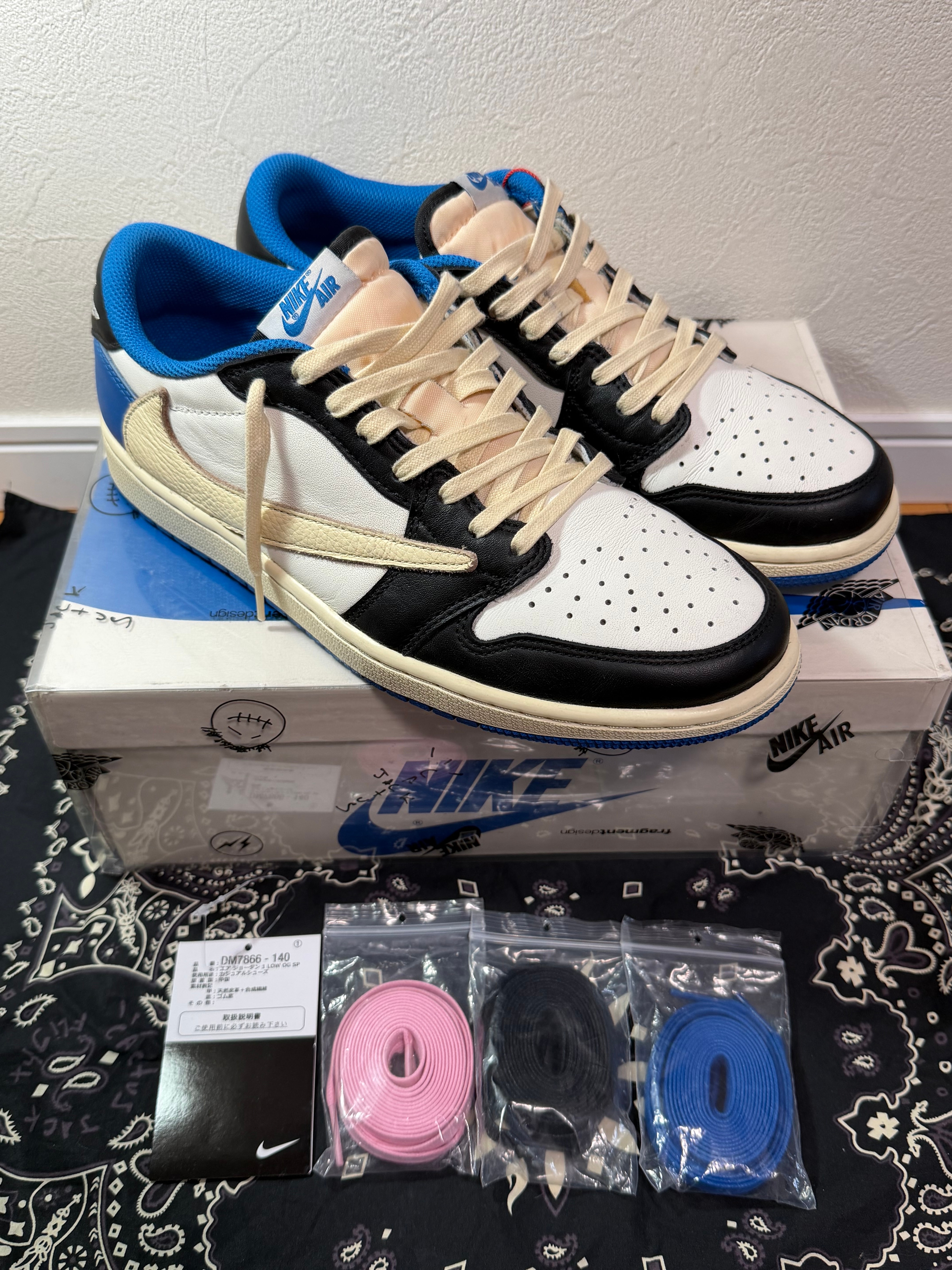 Travis Scott × fragment design × Nike Air Jordan 1 Low OG SP "Military Blue"
