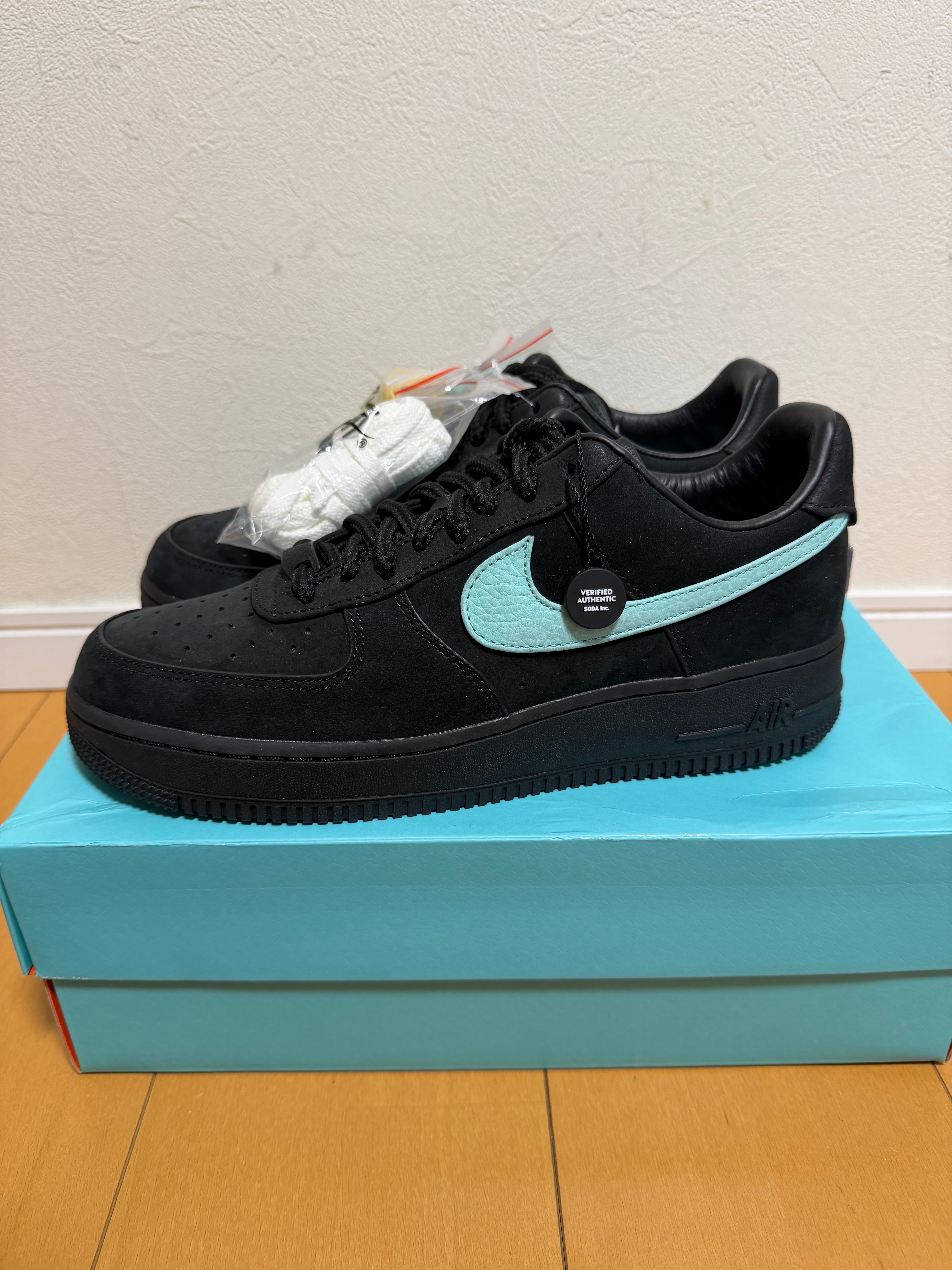 ティファニー × ナイキ エアフォース1 ロー "1837"