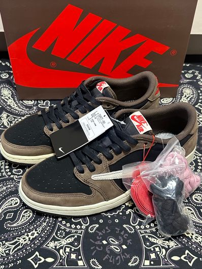 Travis Scott × Nike Air Jordan 1 Low OG SP-T "Black/Dark Mocha"