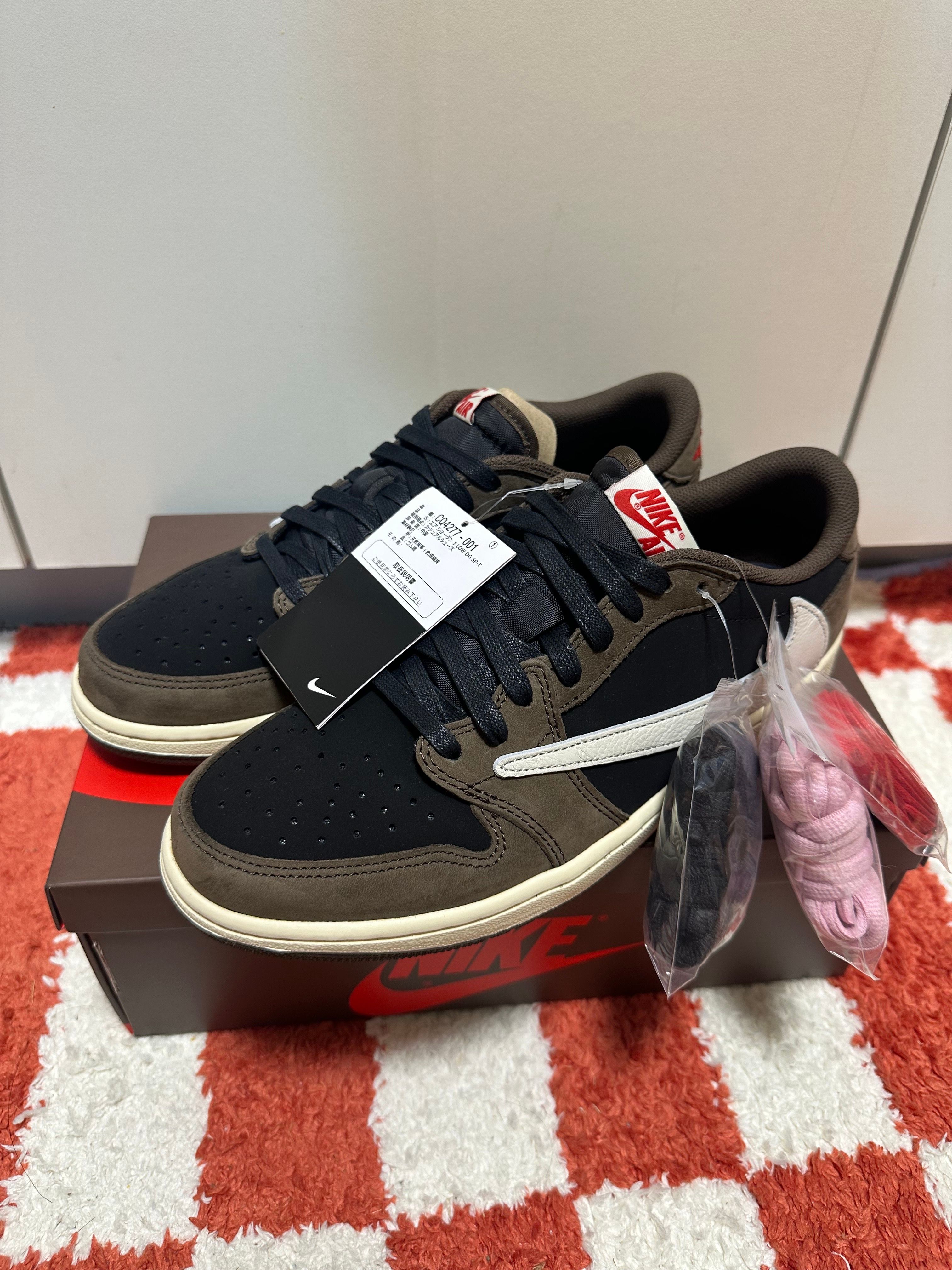 Travis Scott × Nike Air Jordan 1 Low OG SP-T  "Black/Dark Mocha"