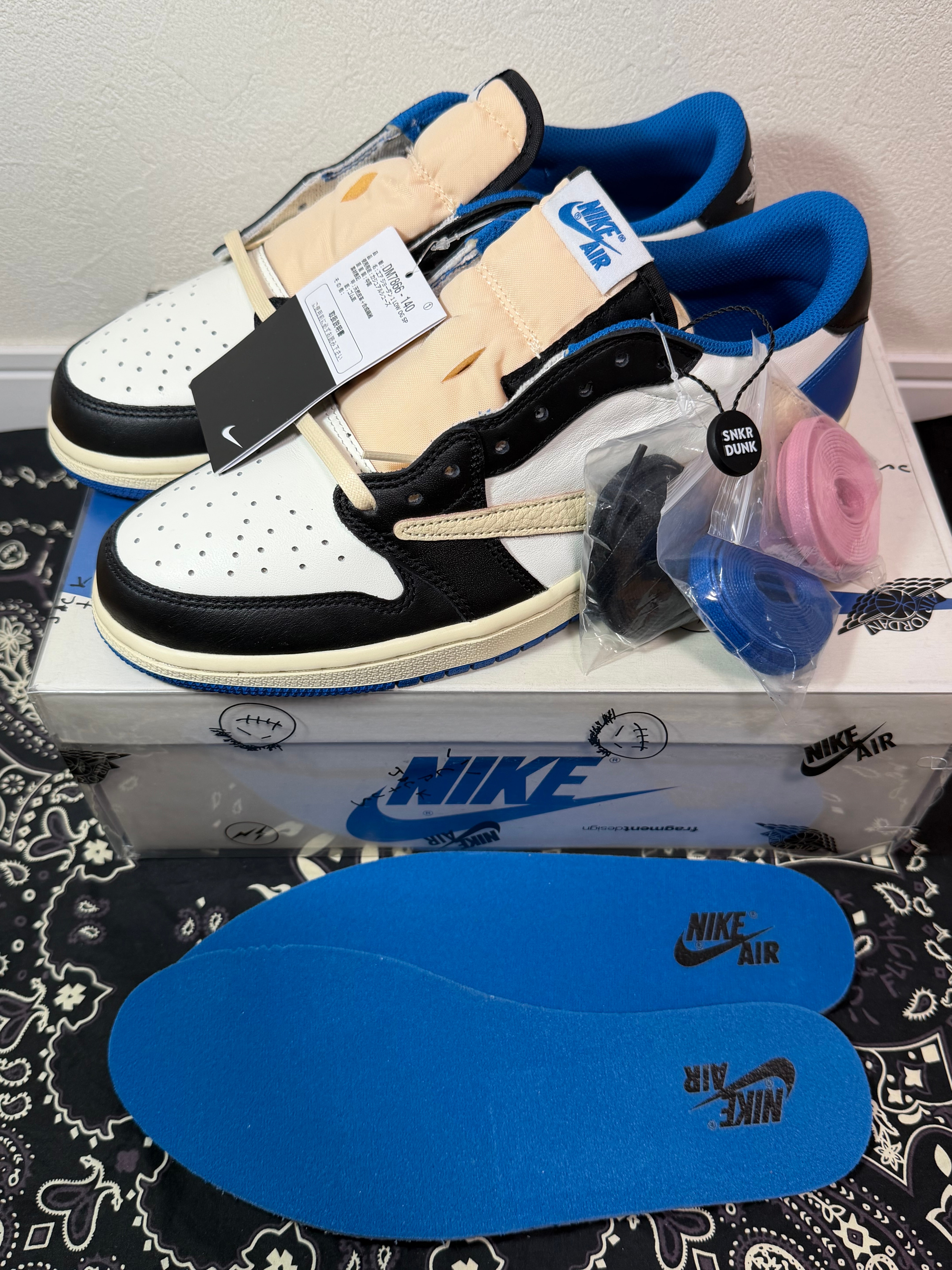 Travis Scott × fragment design × Nike Air Jordan 1 Low OG SP "Military Blue"