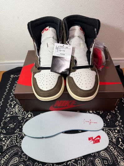 Travis Scott × Nike Air Jordan 1 Retro High OG TS SP "Sail/Dark Mocha"