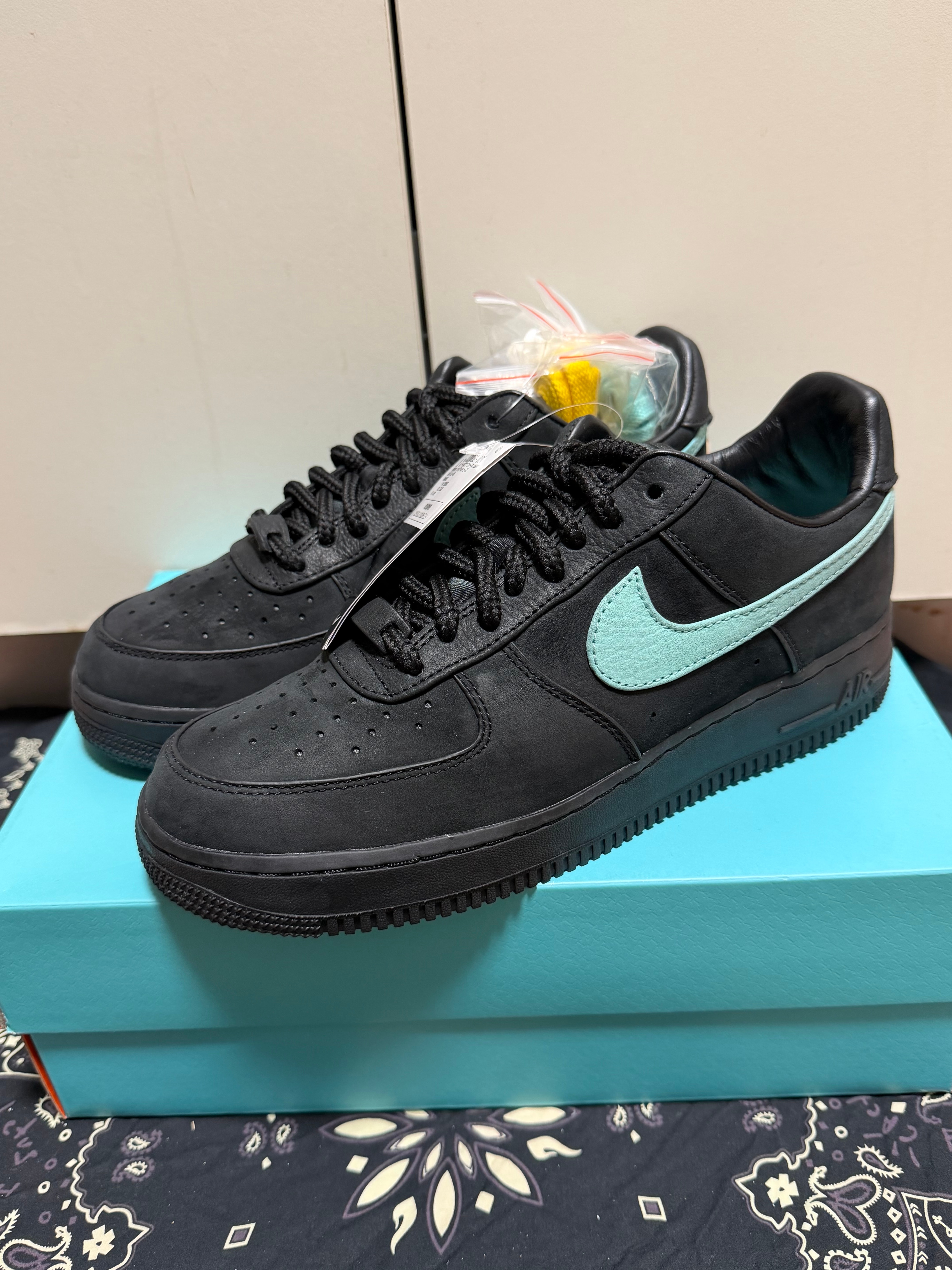 Tiffany & Co. × Nike Air Force 1 Low "1837"