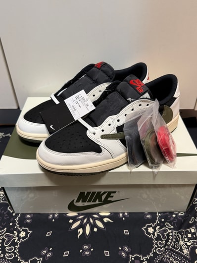 Travis Scott × Nike Women's Air Jordan 1 Low OG "Medium Olive"