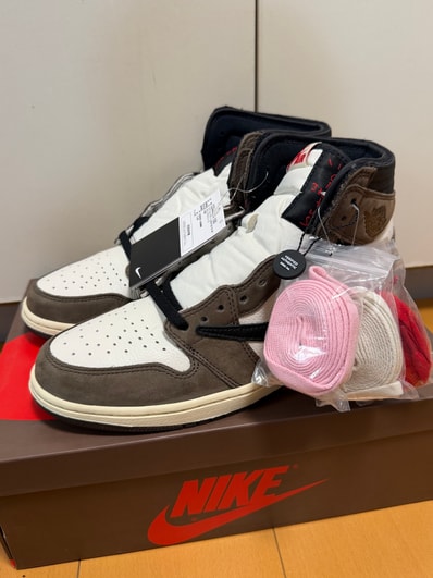 Travis Scott × Nike Air Jordan 1 Retro High OG TS SP "Sail/Dark Mocha"