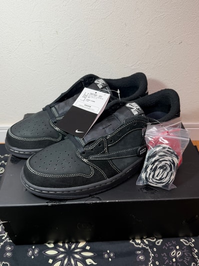 Travis Scott × Nike Air Jordan 1 Low OG SP "Black Phantom"