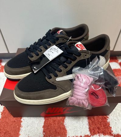 Travis Scott × Nike Air Jordan 1 Low OG SP-T "Black/Dark Mocha"