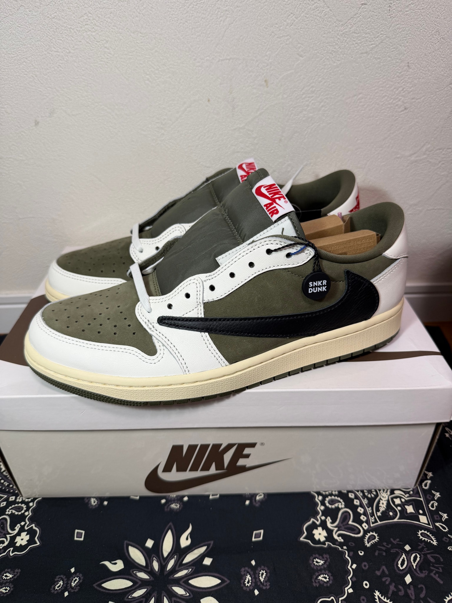 Travis Scott × Nike Air Jordan 1 Low OG SP "Reverse Olive"