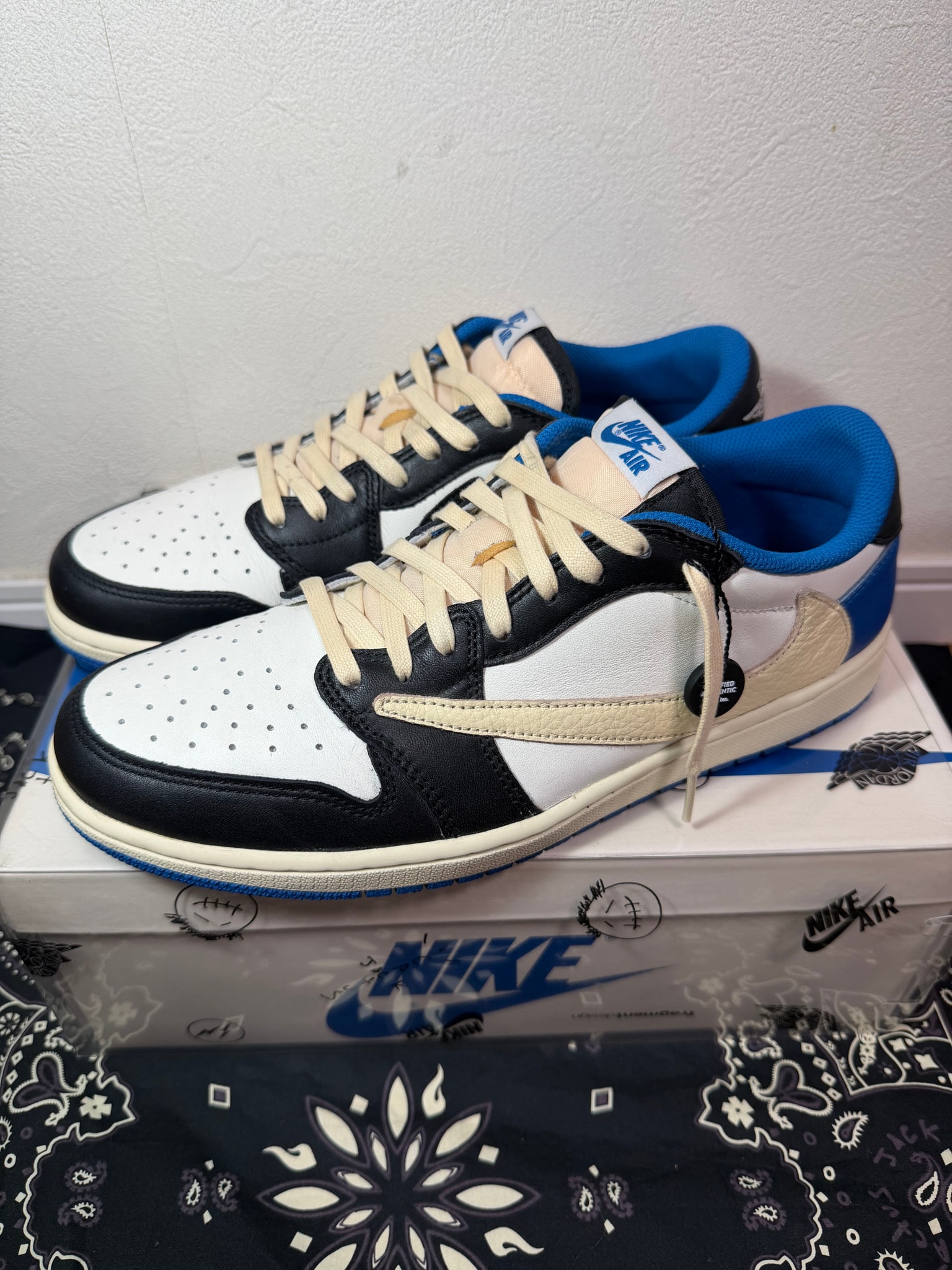 Travis Scott × fragment design × Nike Air Jordan 1 Low OG SP "Military Blue"