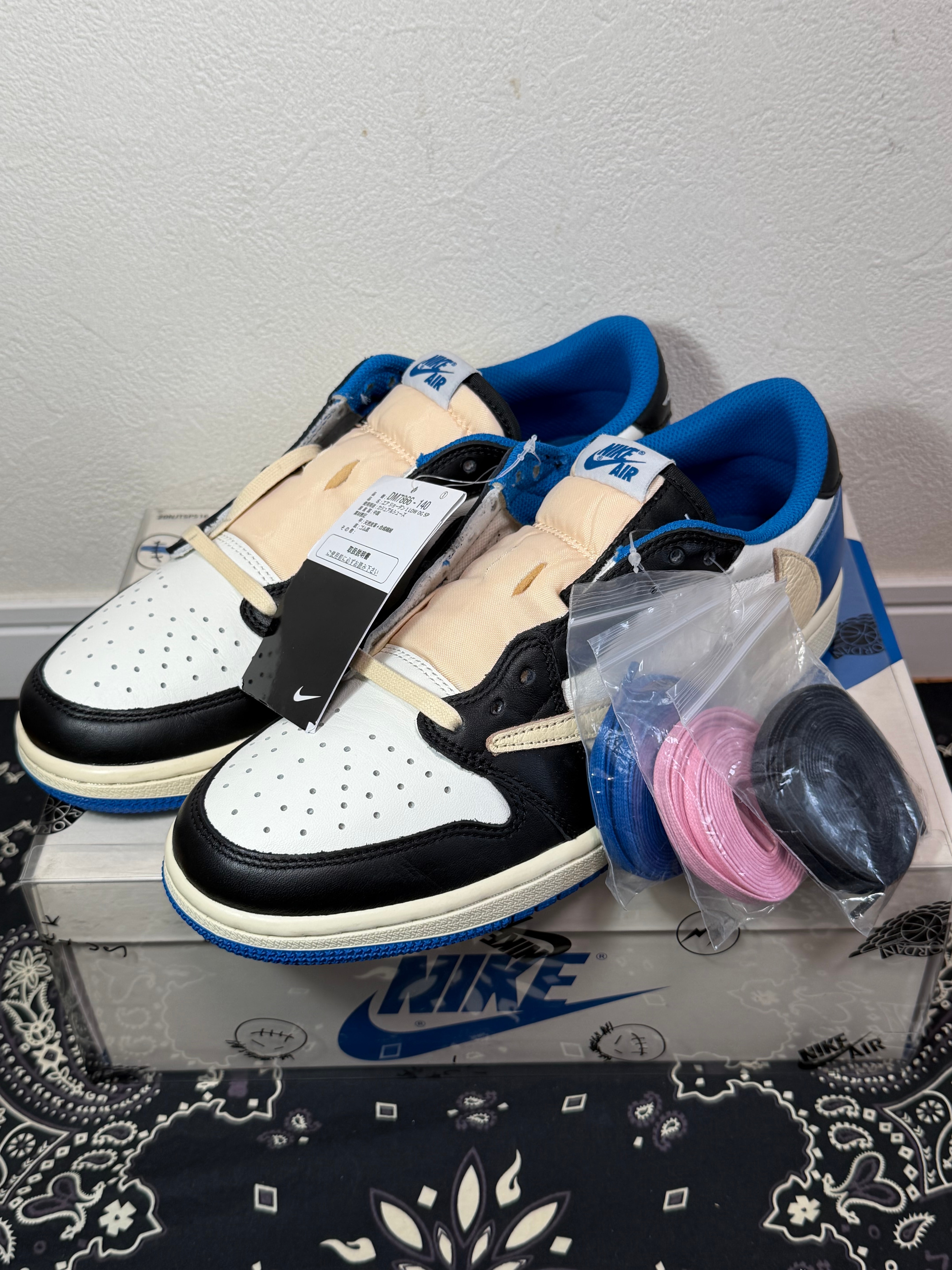 Travis Scott × fragment design × Nike Air Jordan 1 Low OG SP "Military Blue"