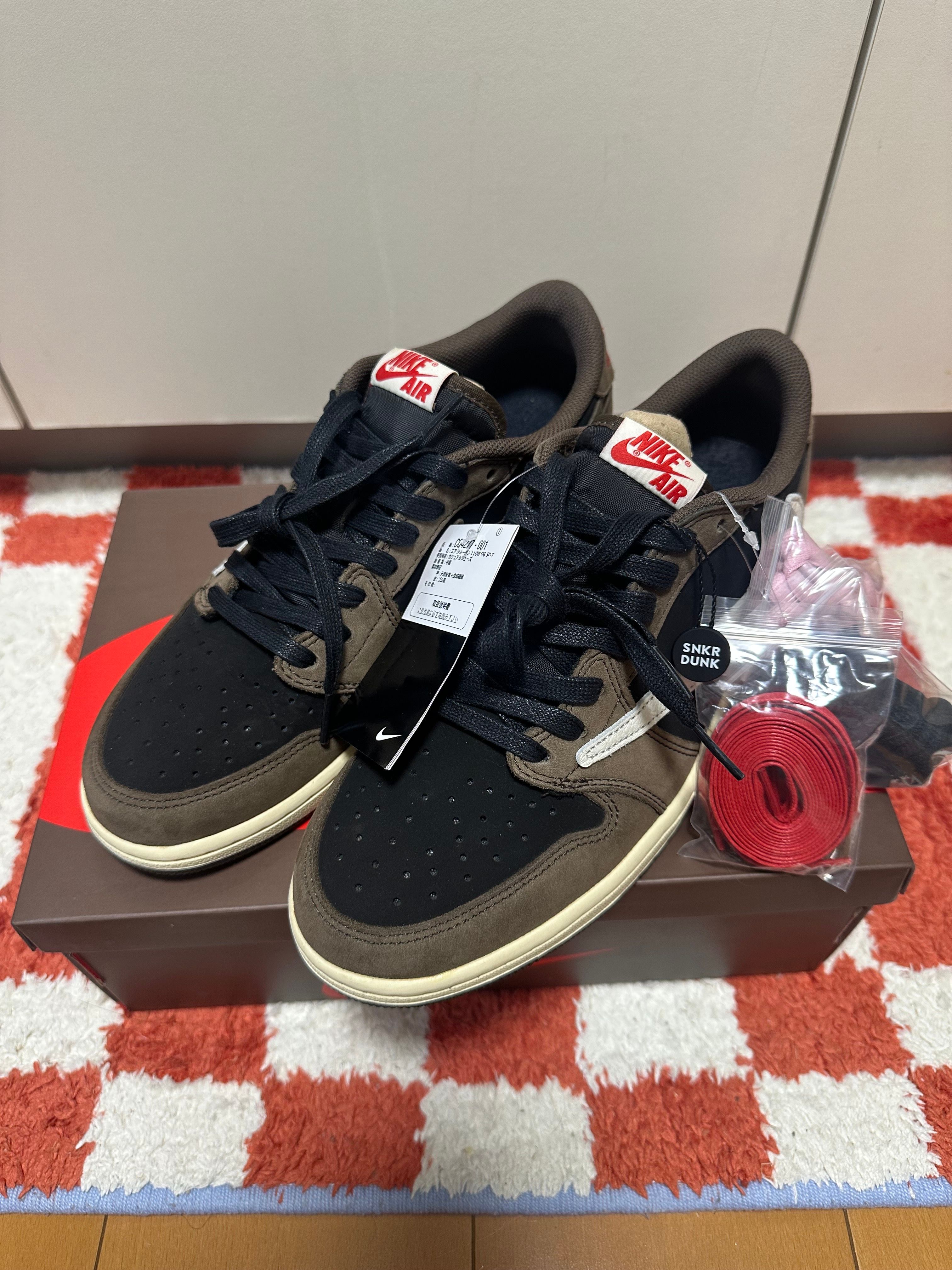 Travis Scott × Nike Air Jordan 1 Low OG SP-T "Black/Dark Mocha"