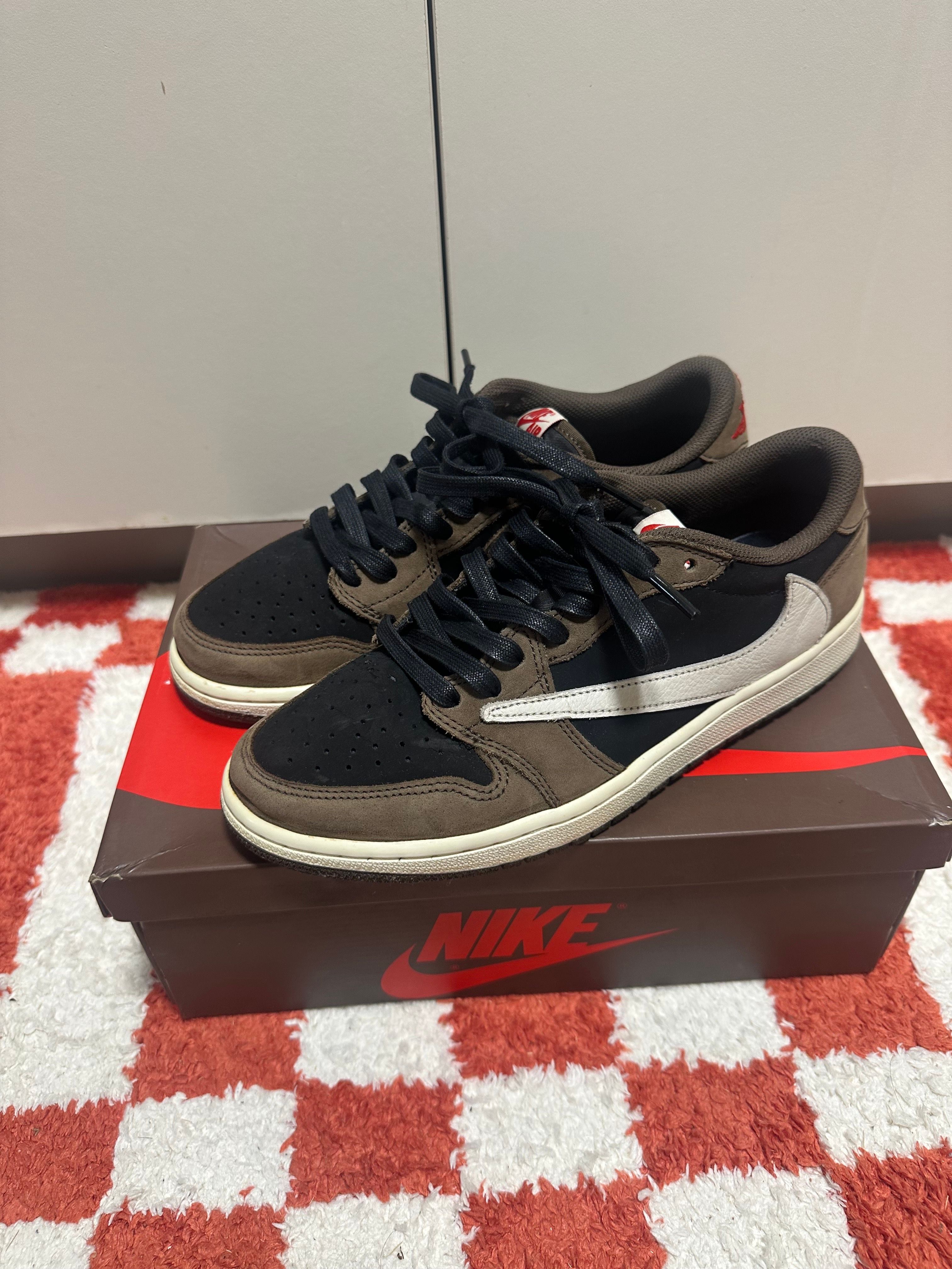 Travis Scott × Nike Air Jordan 1 Low OG SP-T  "Black/Dark Mocha"