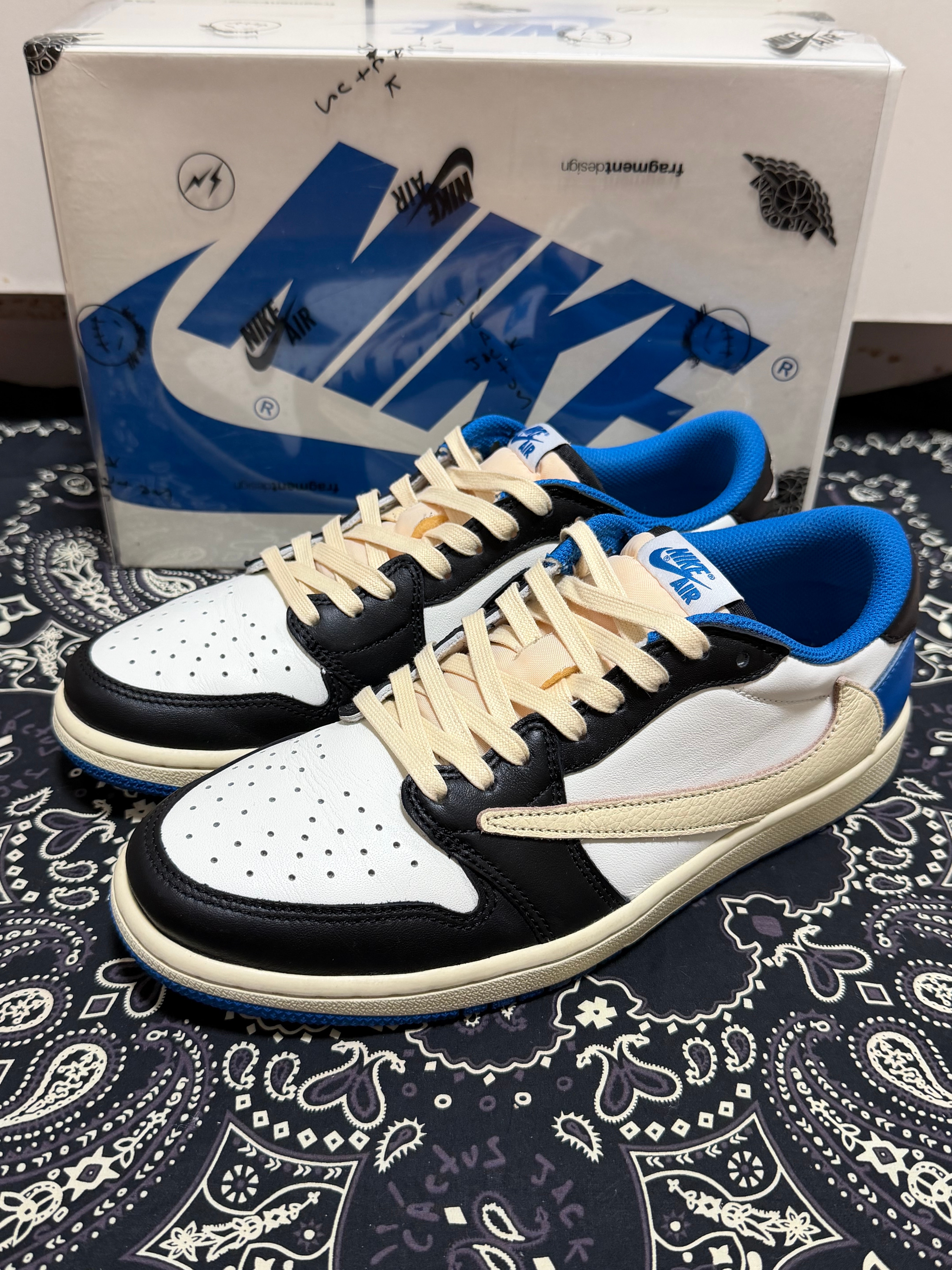 Travis Scott × fragment design × Nike Air Jordan 1 Low OG SP "Military Blue"